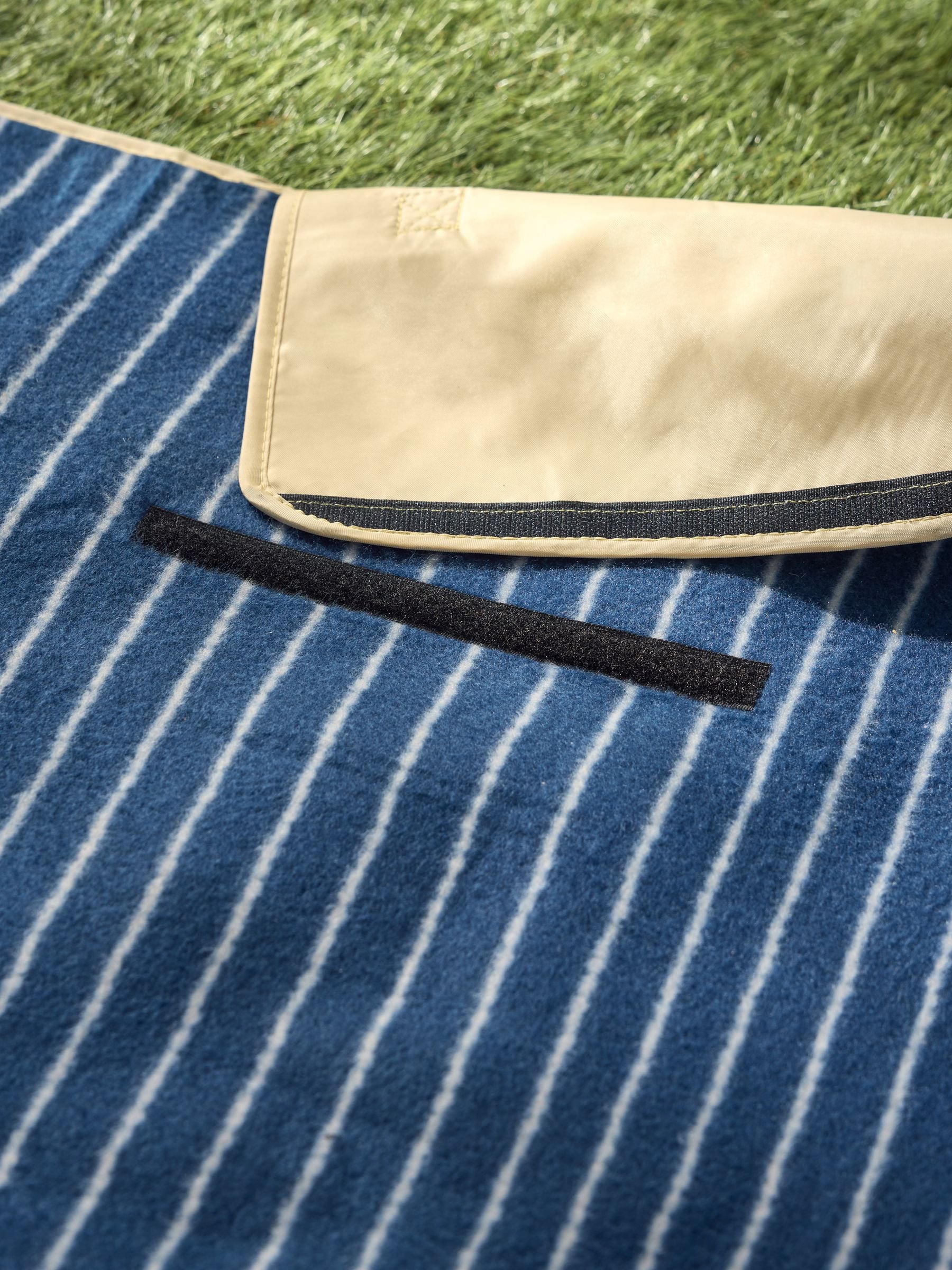 Blue stripe fleece picnic blanket waterproof backing, imported from the UK