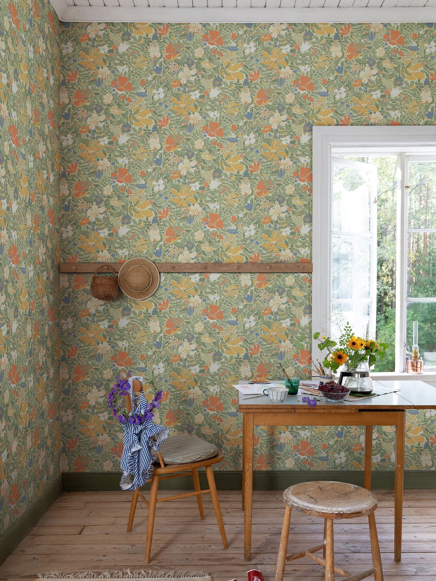 Galerie Green Sommarang Floral Print wallpaper sample A4 - British product