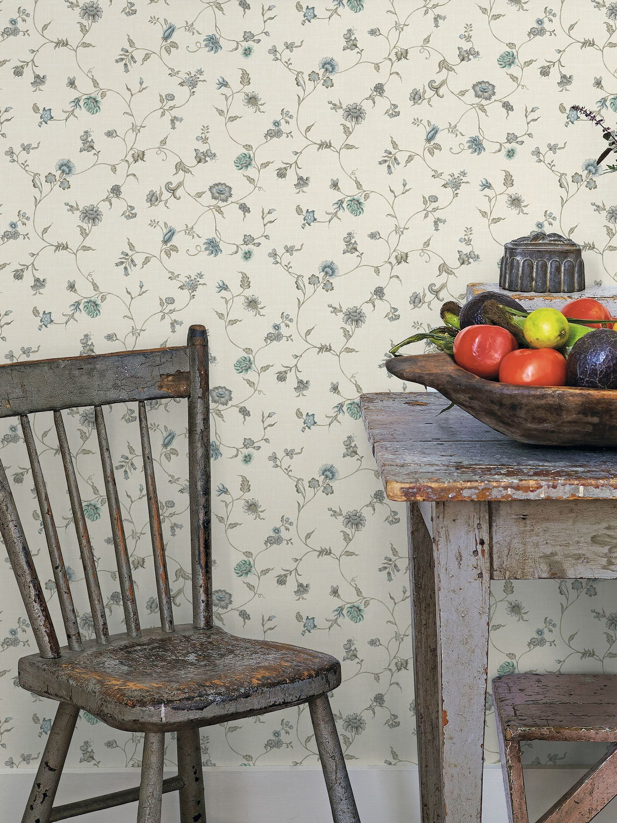 Galerie wallpaper sample Blue French Country floral A4, UK version