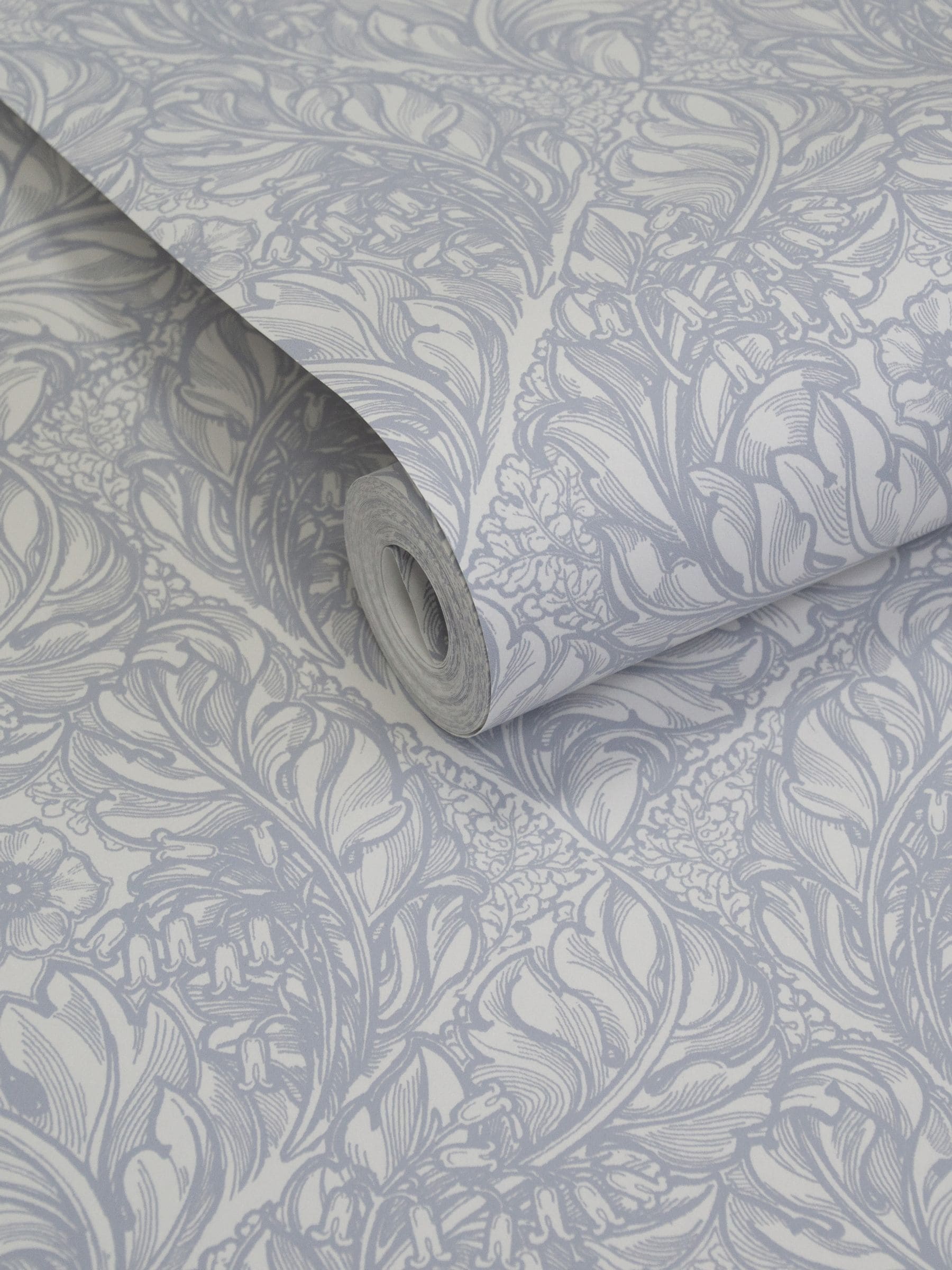 Laurence Llewelyn-Bowen wallpaper Blue Rambleicious floral print 10m roll - British product