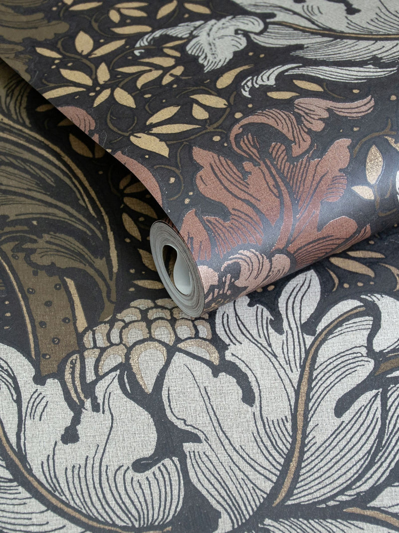 Laurence Llewelyn-Bowen Morris Major floral print wallpaper 10m, imported from the UK