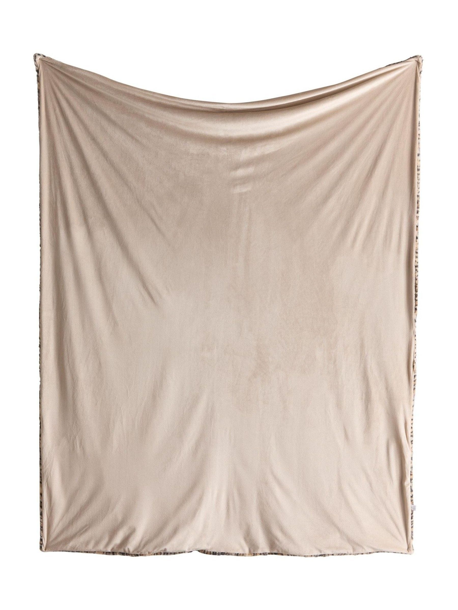 Fusion leopard print fleece throw 150x200cm, UK version
