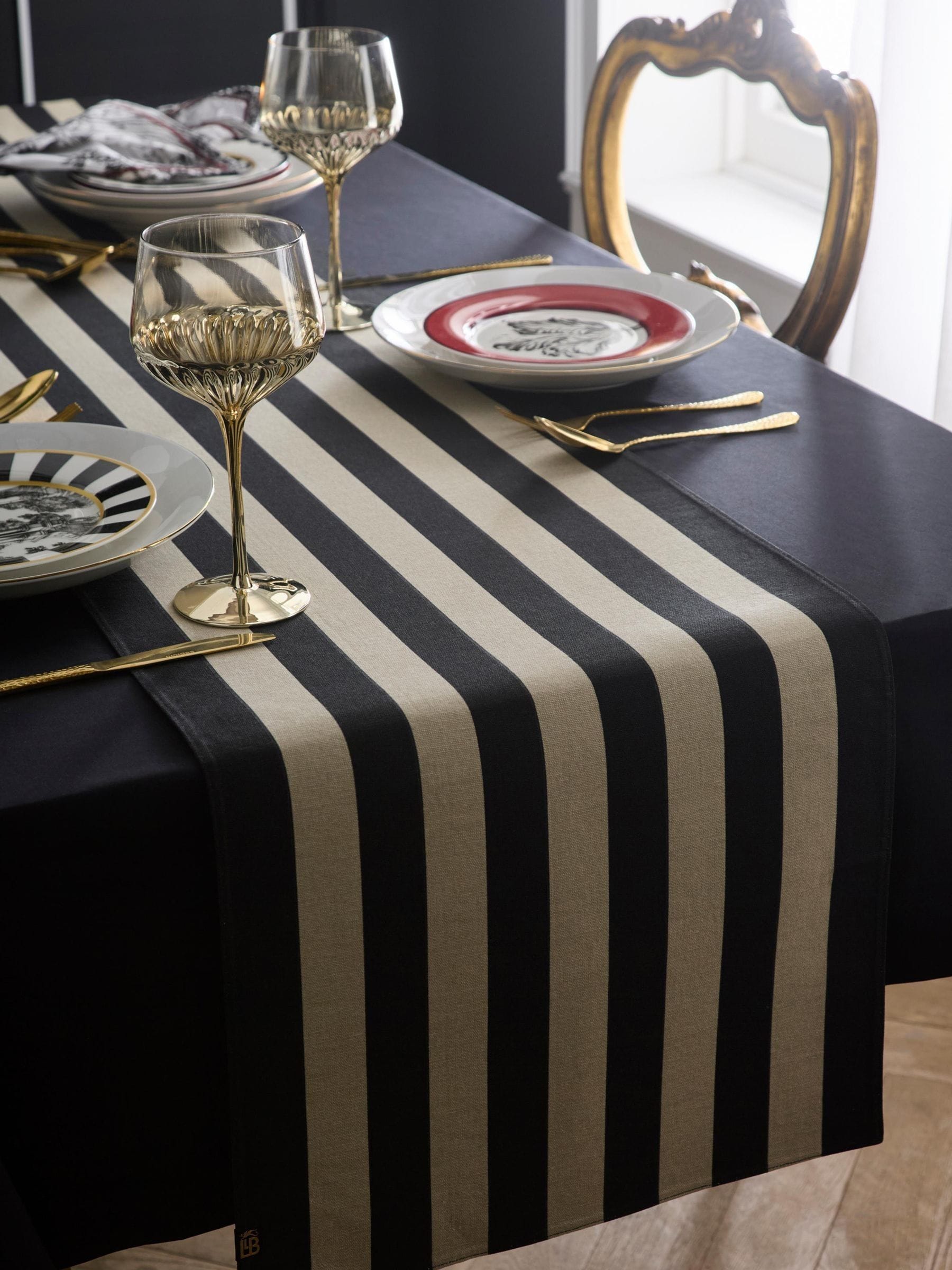 Laurence Llewelyn-Bowen Red Festivo table runner 230cm x 40cm, UK version
