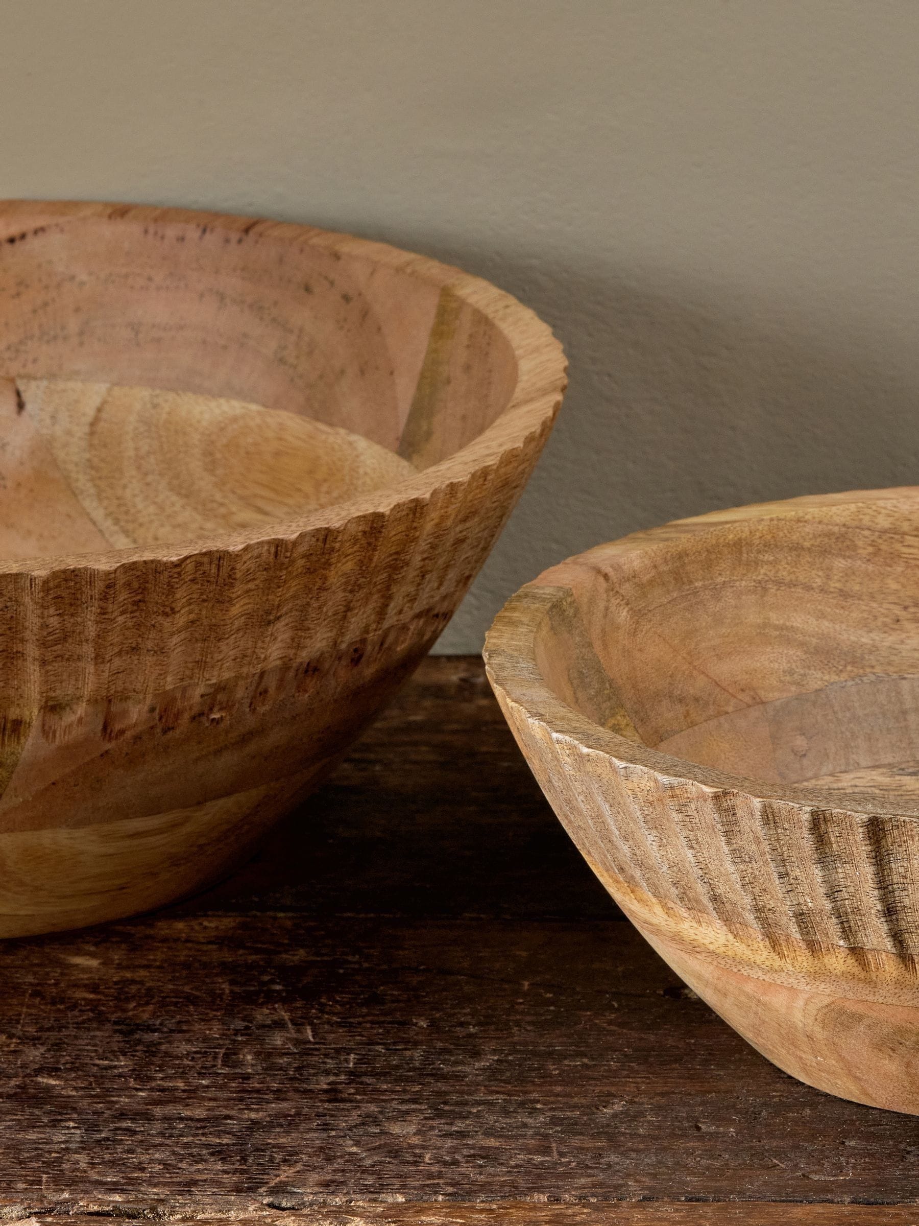 Nkuku Gavivi mango wood bowl with hand-carved detailing (British brand)