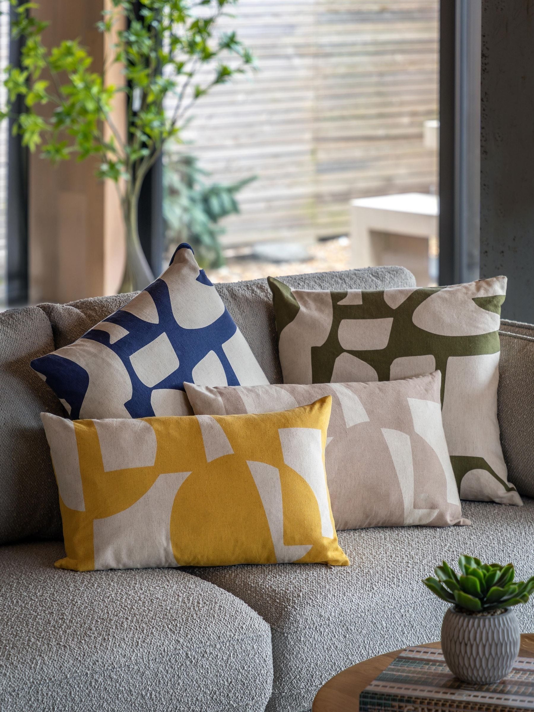 Gallery Home green Nara graphic cushion 45cm (British brand)