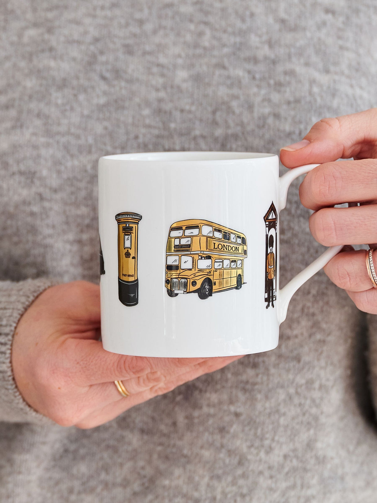 Victoria Eggs Set of 2 Gold and Black City of London Mugs