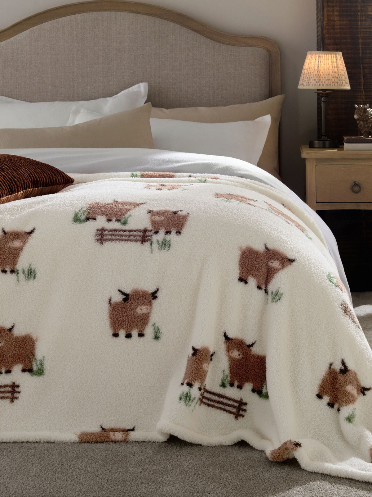Natural Hamish Highland Cow fleece throw - British product