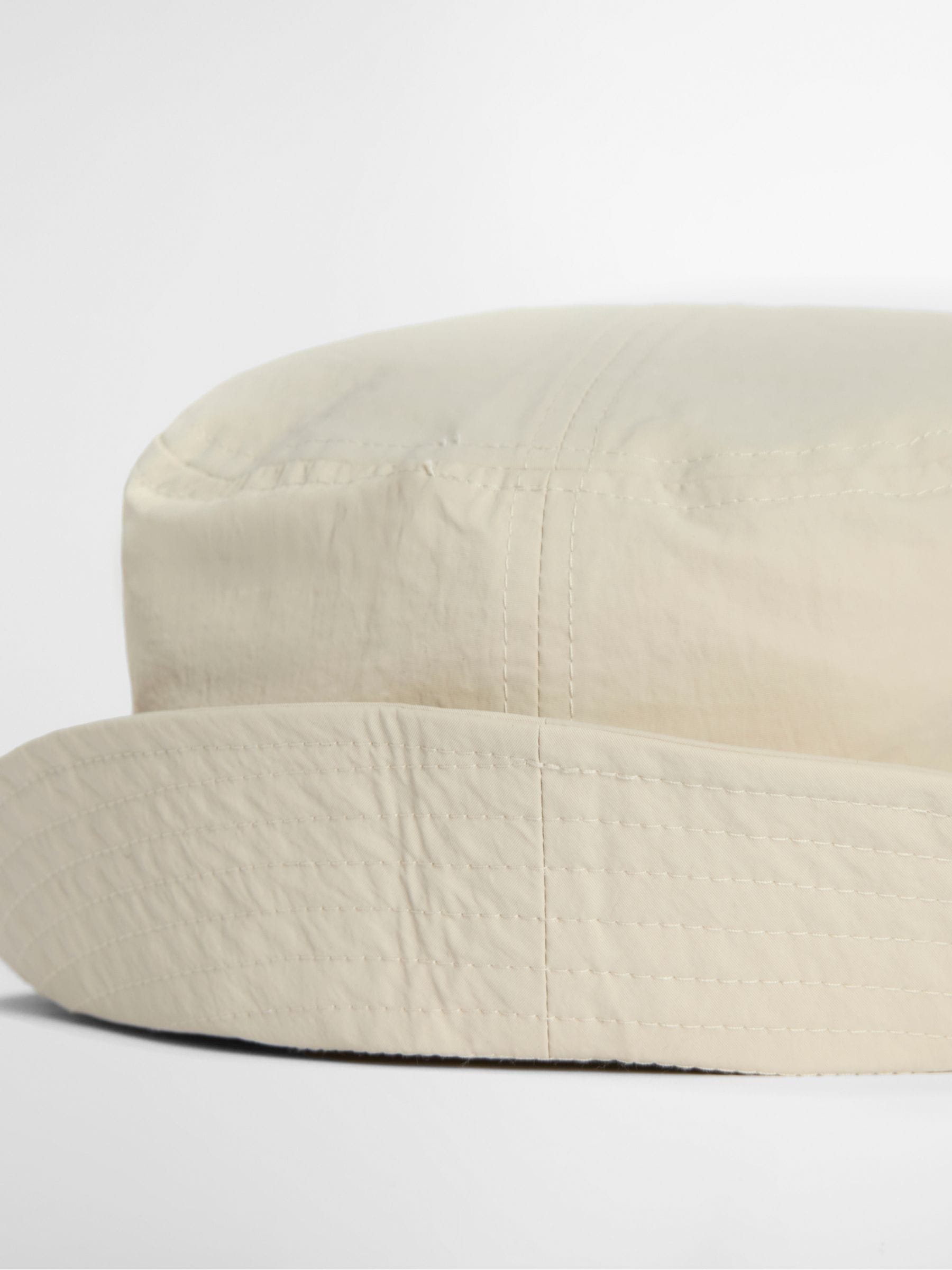 Barbour Natural Tracker showerproof bucket hat (British brand)