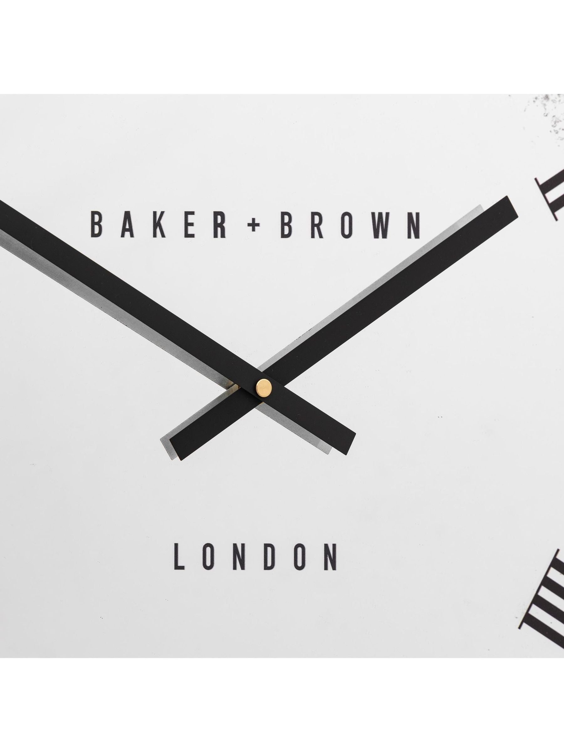 Gallery Home Black Chesterfield wall clock 50cm, UK version