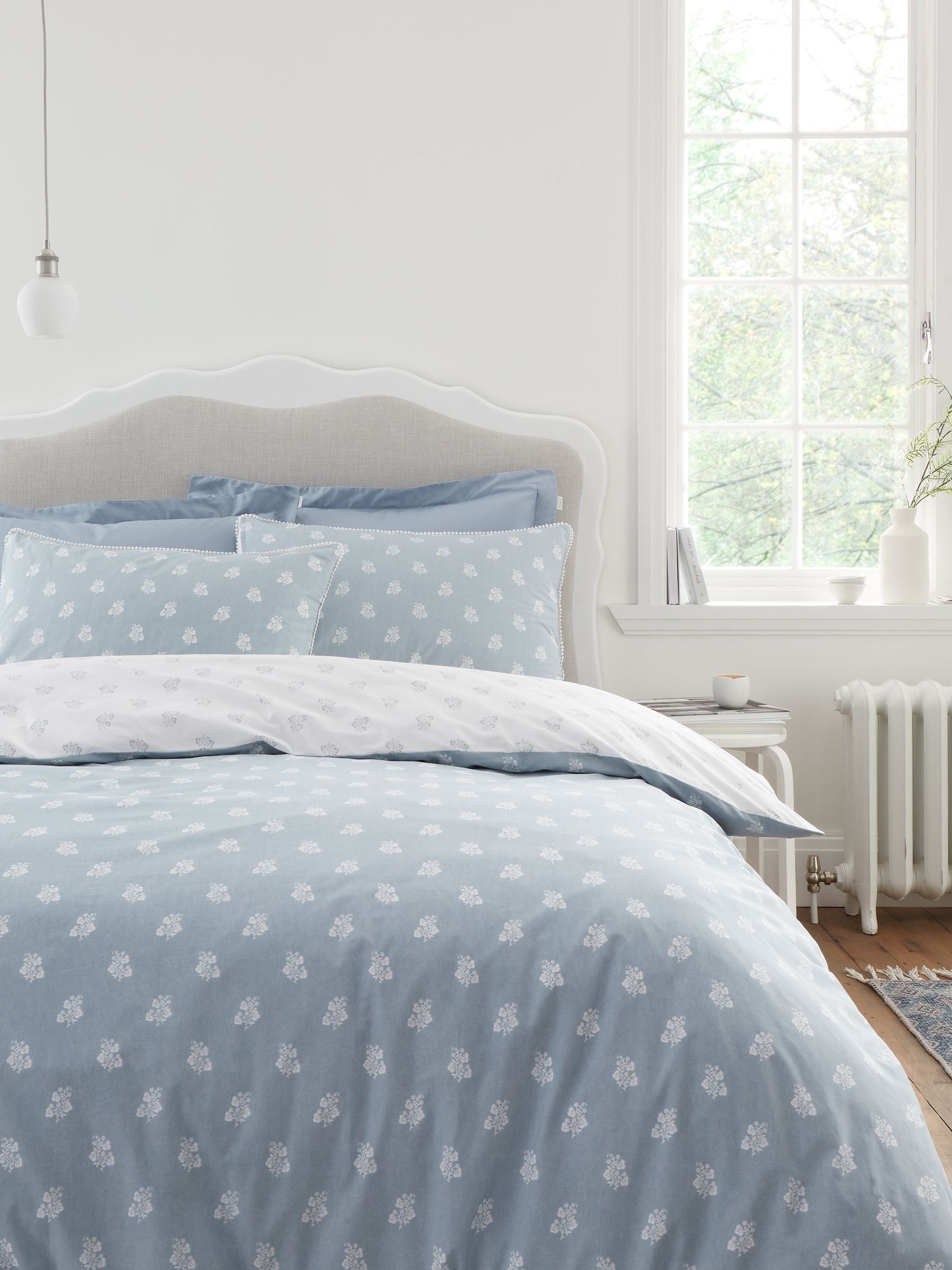 White Blue Esme Floral Print Reversible Duvet Cover Set - British product
