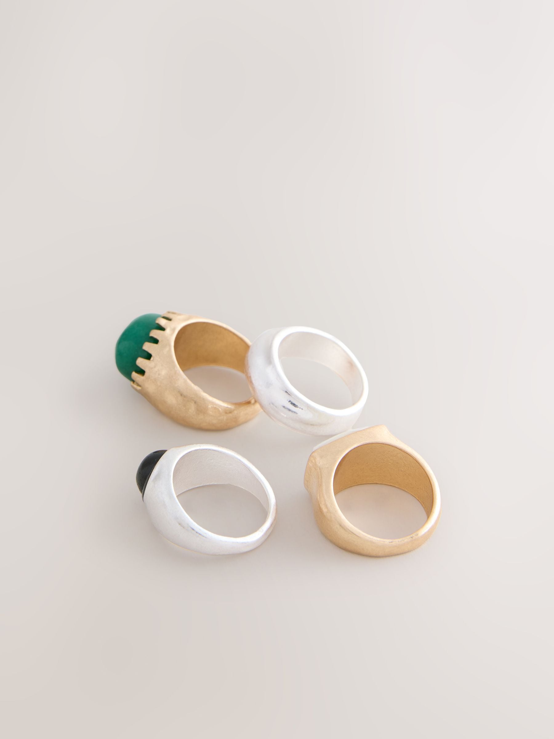 Mixed metal chunky rings with resin accents 4 pack, UK version