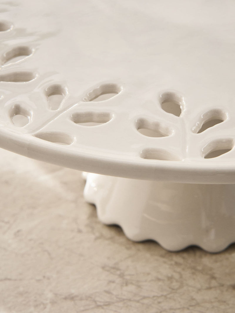 Cream Alice Floral cake stand with folk cutout pattern, UK version