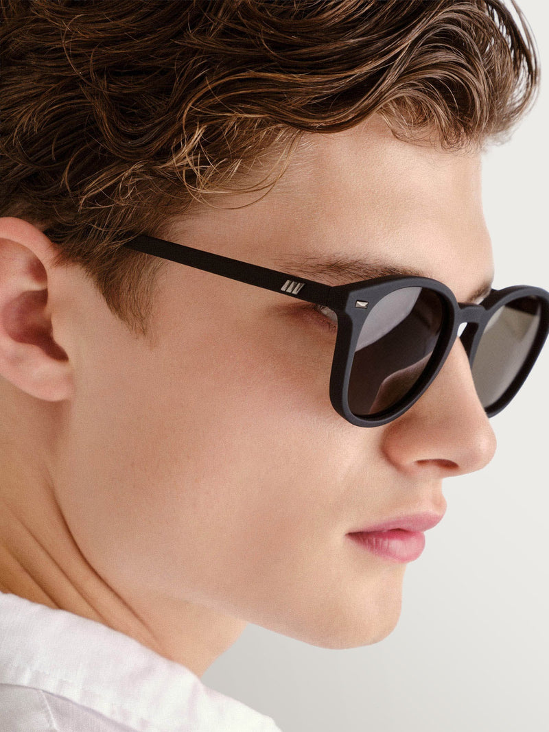 Le Specs Bandwagon sunglasses black frame, UK version