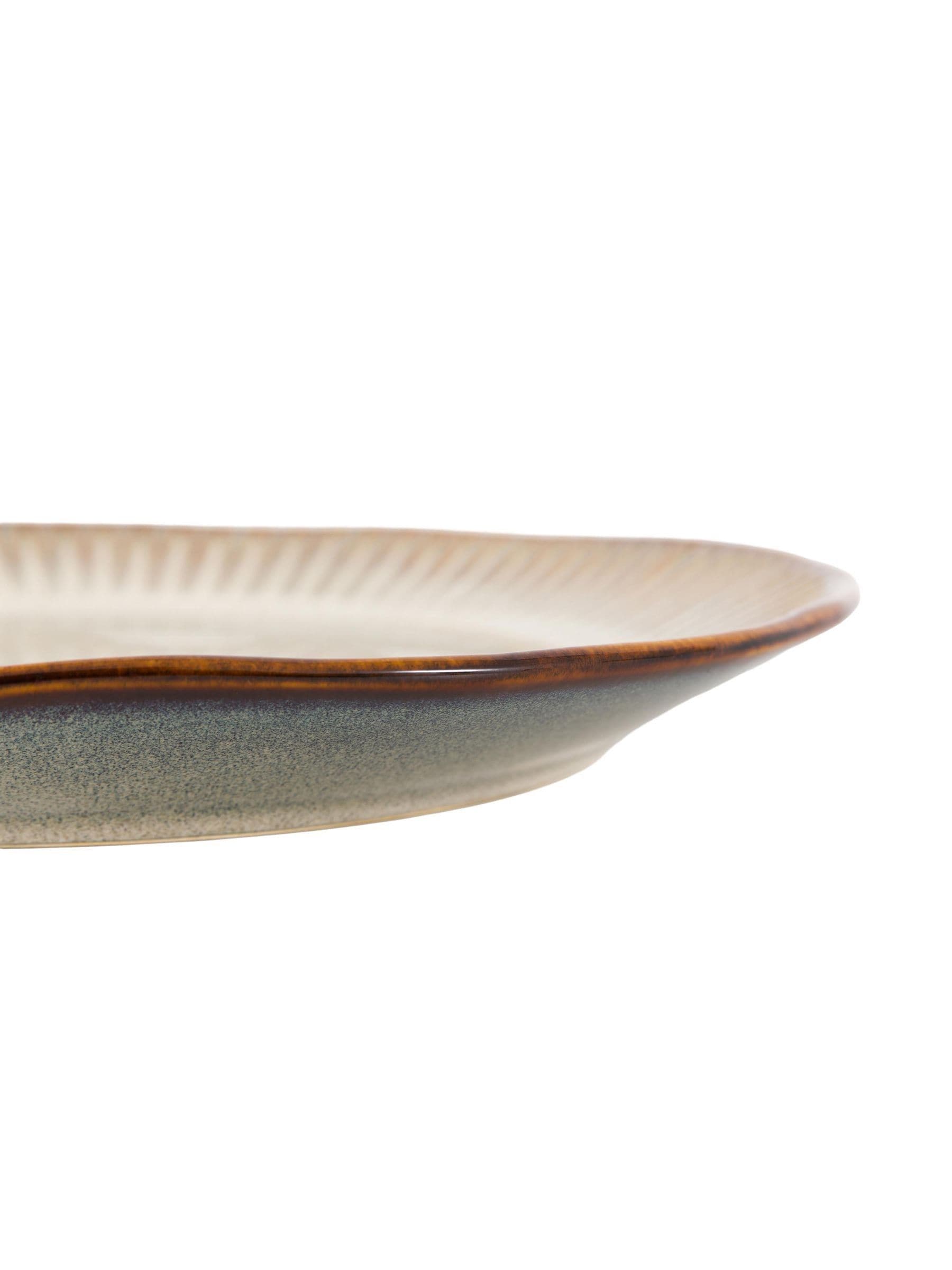 Gallery Home ridged dinner plates set of 4, imported from the UK