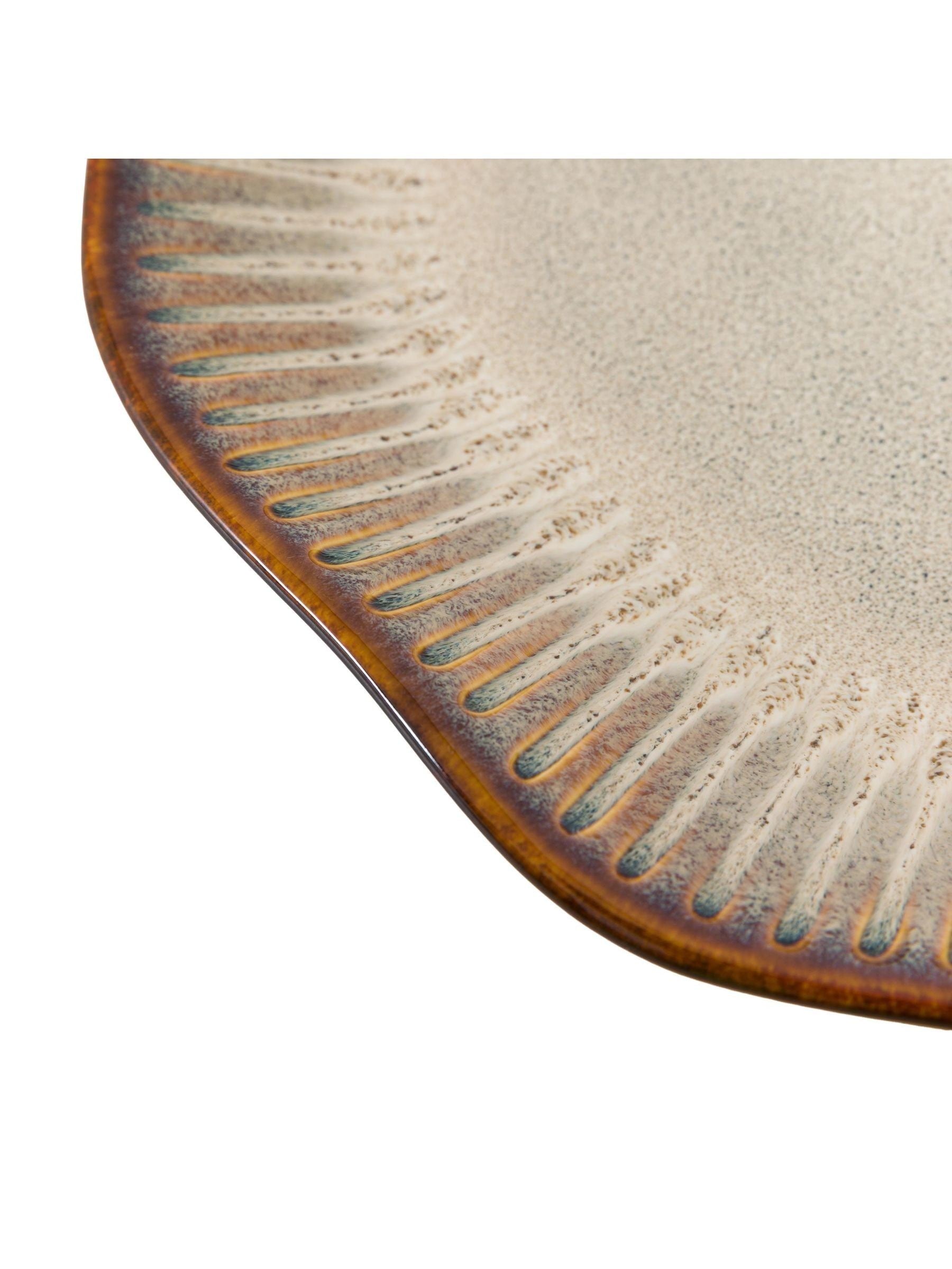 Gallery Home ridged dinner plates set of 4, imported from the UK