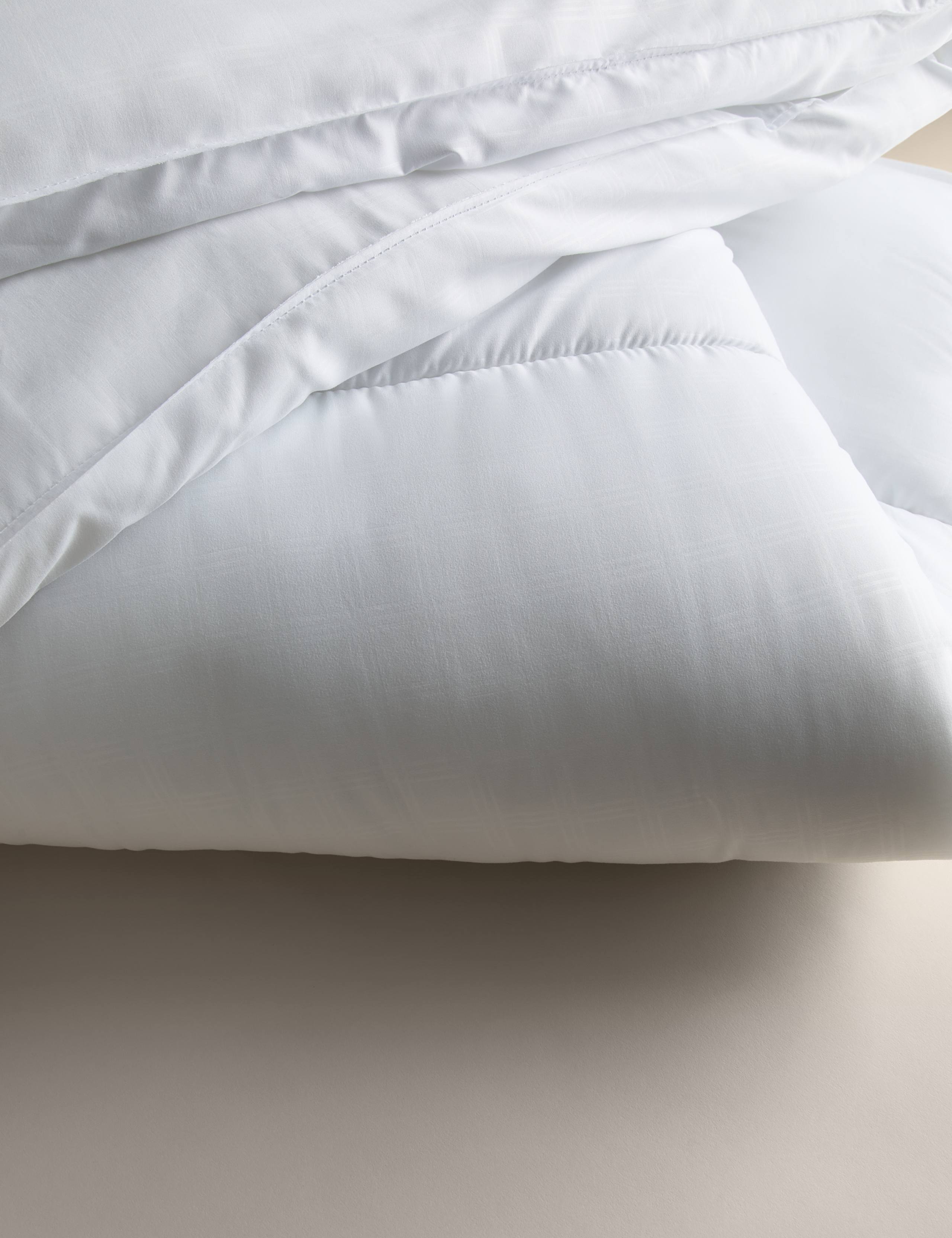 13.5 Tog duvet (British brand)