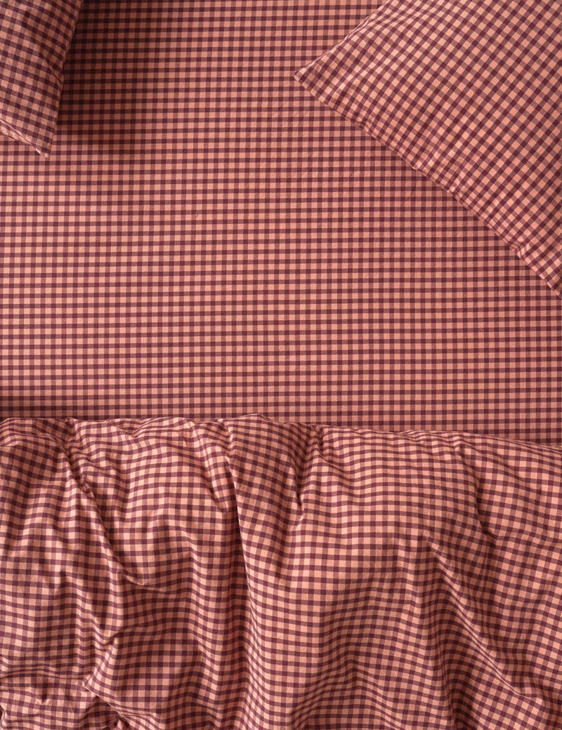 Piglet in Bed gingham fitted sheet - British product