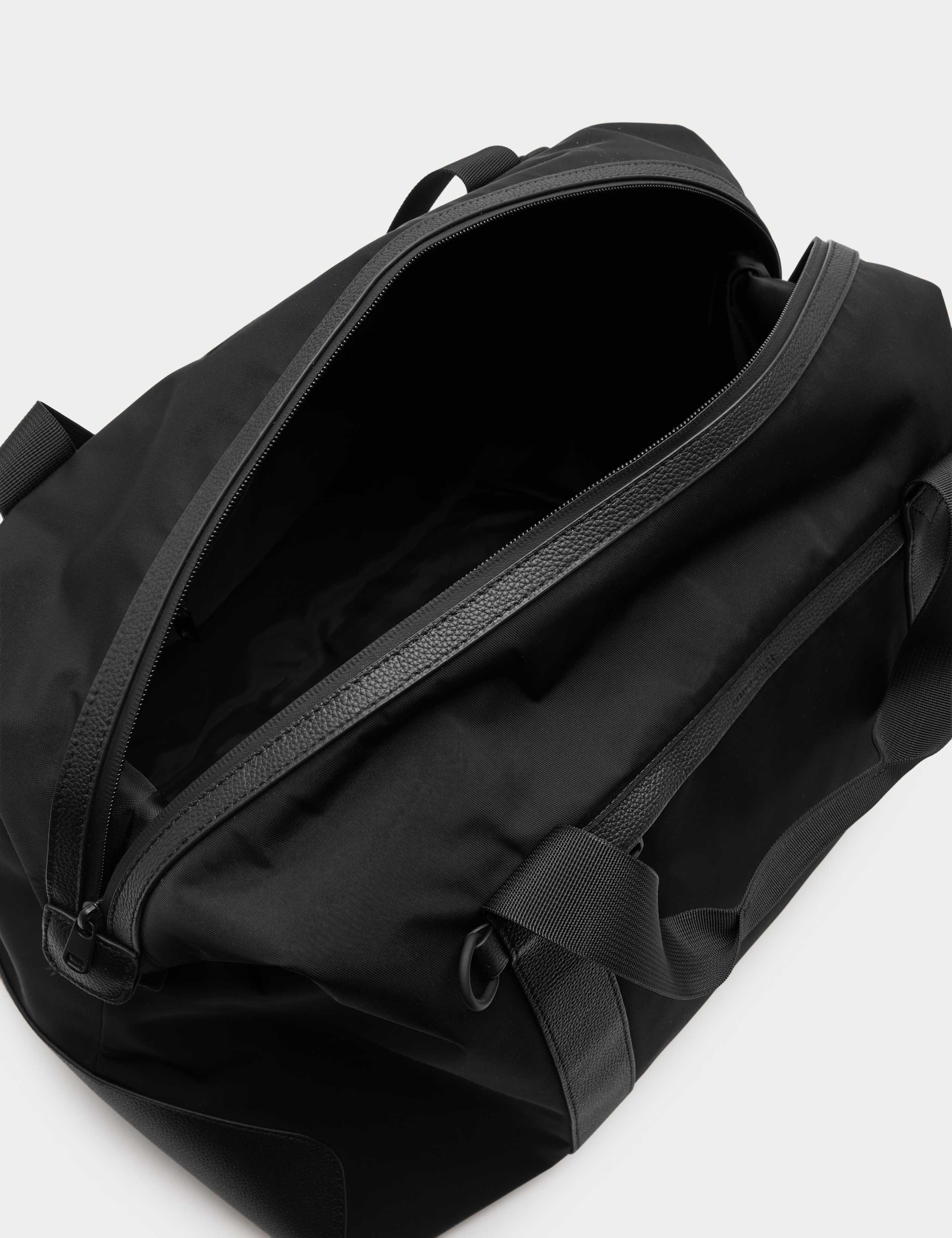 Autograph weekend bag with water-repellent finish, UK version
