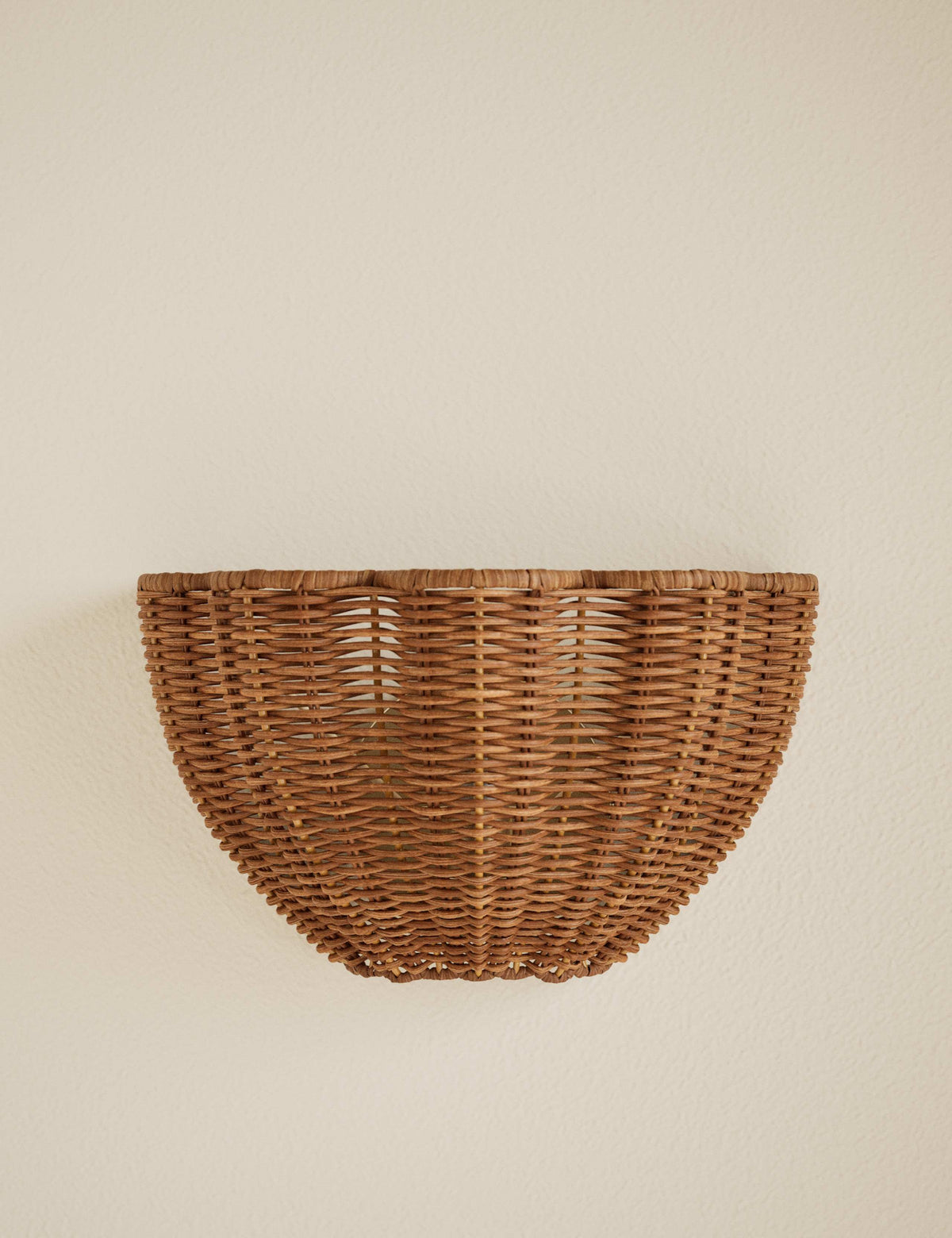 Wicker wall light with rattan-effect shade (British brand)