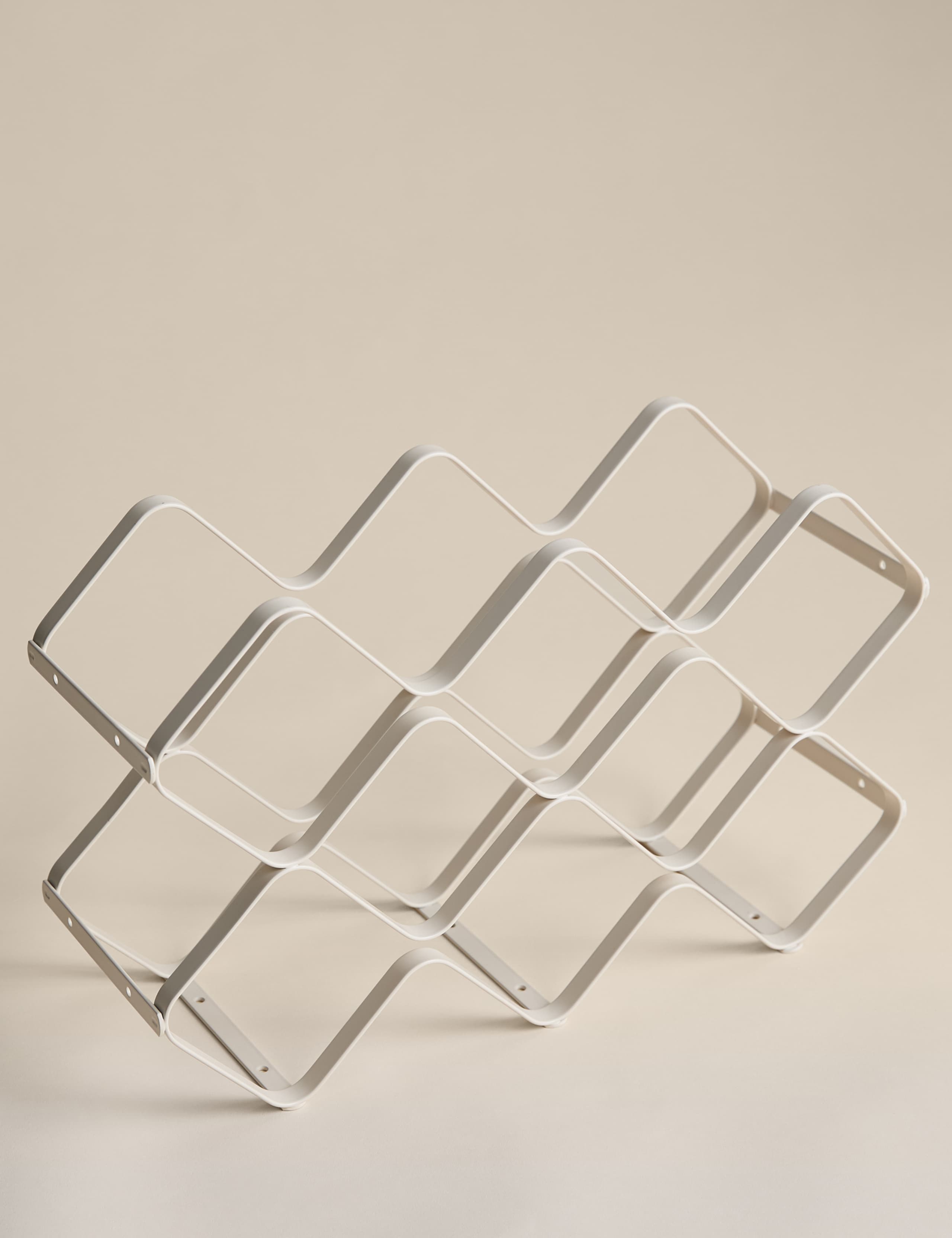 Wire wine rack for six bottles, UK version
