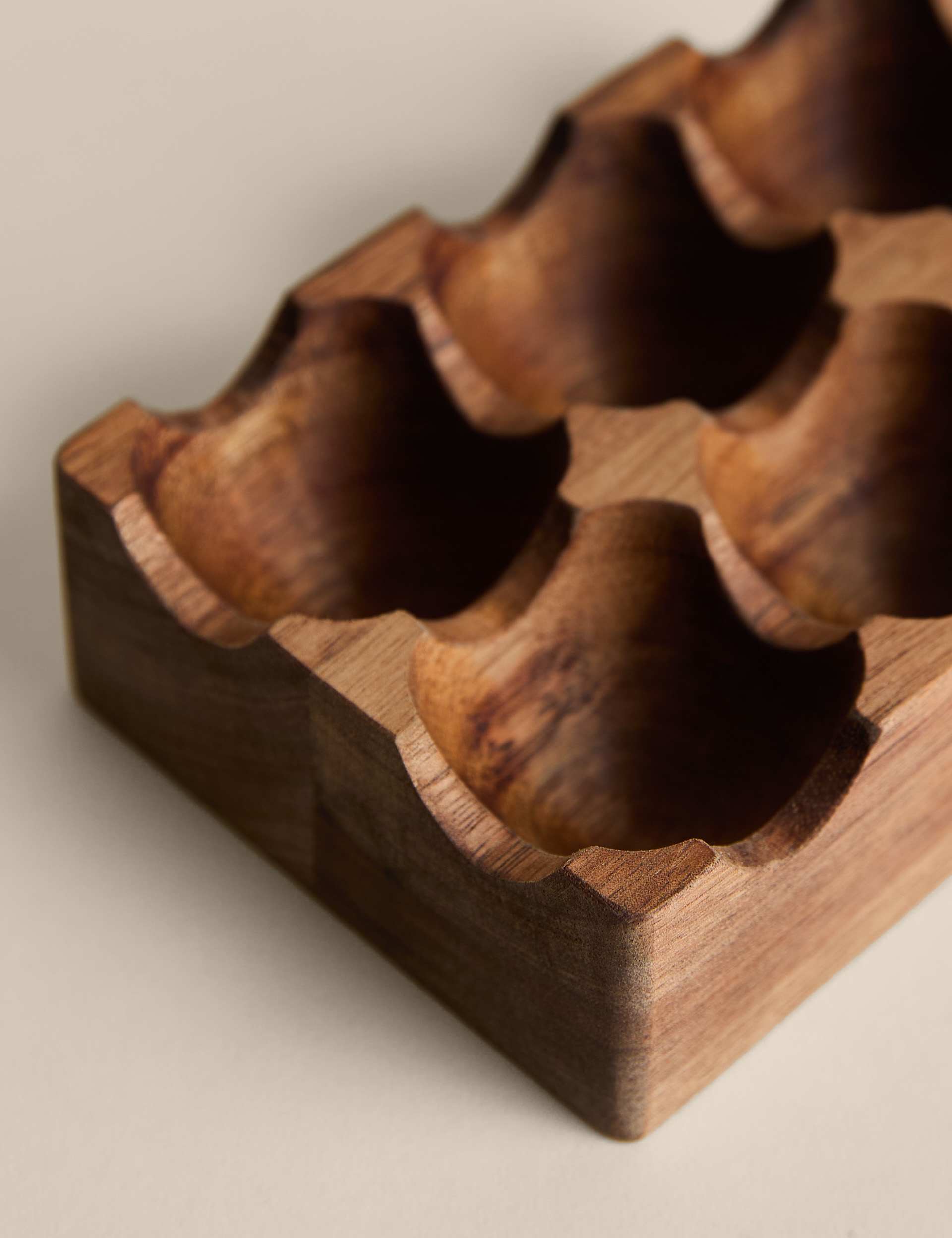 wooden egg holder (British brand)