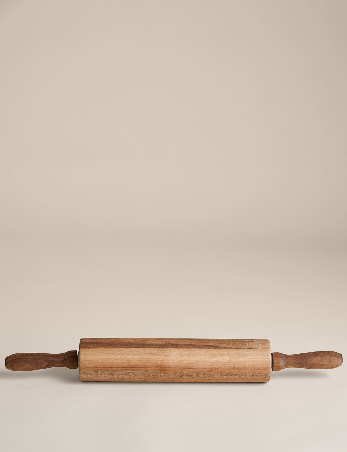 Wooden rolling pin 45 cm (British brand)