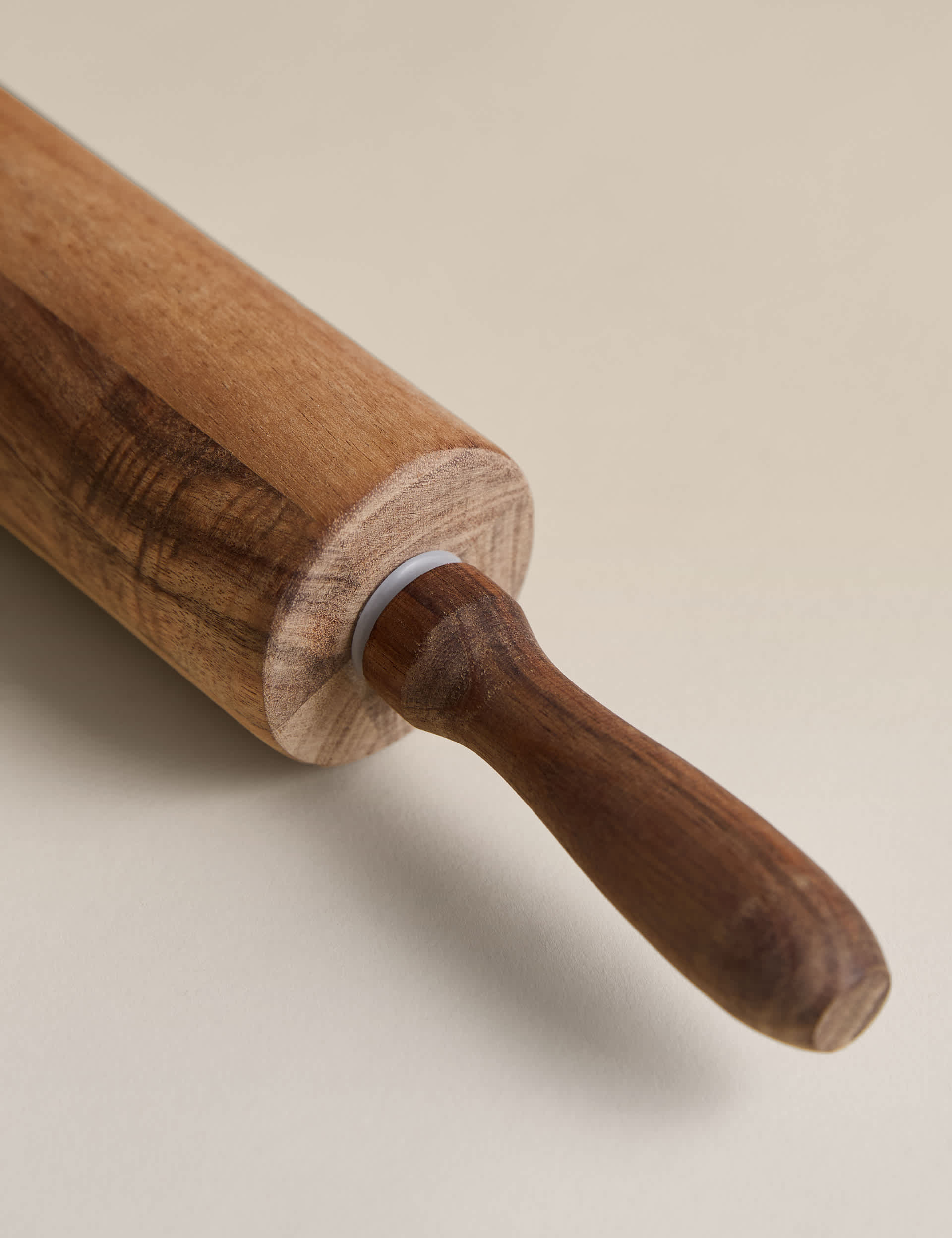 Wooden rolling pin 45 cm (British brand)