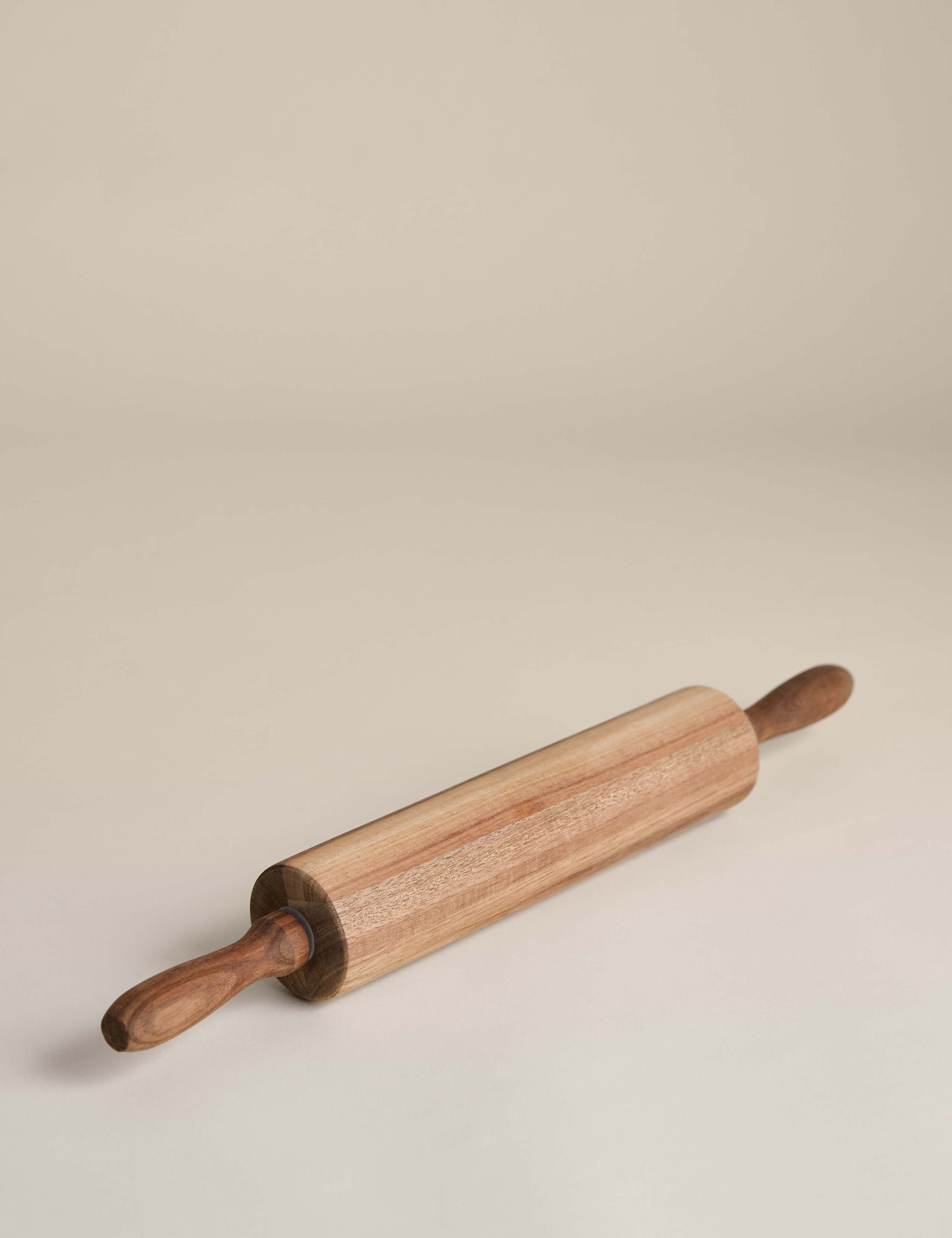 Wooden rolling pin 45 cm (British brand)
