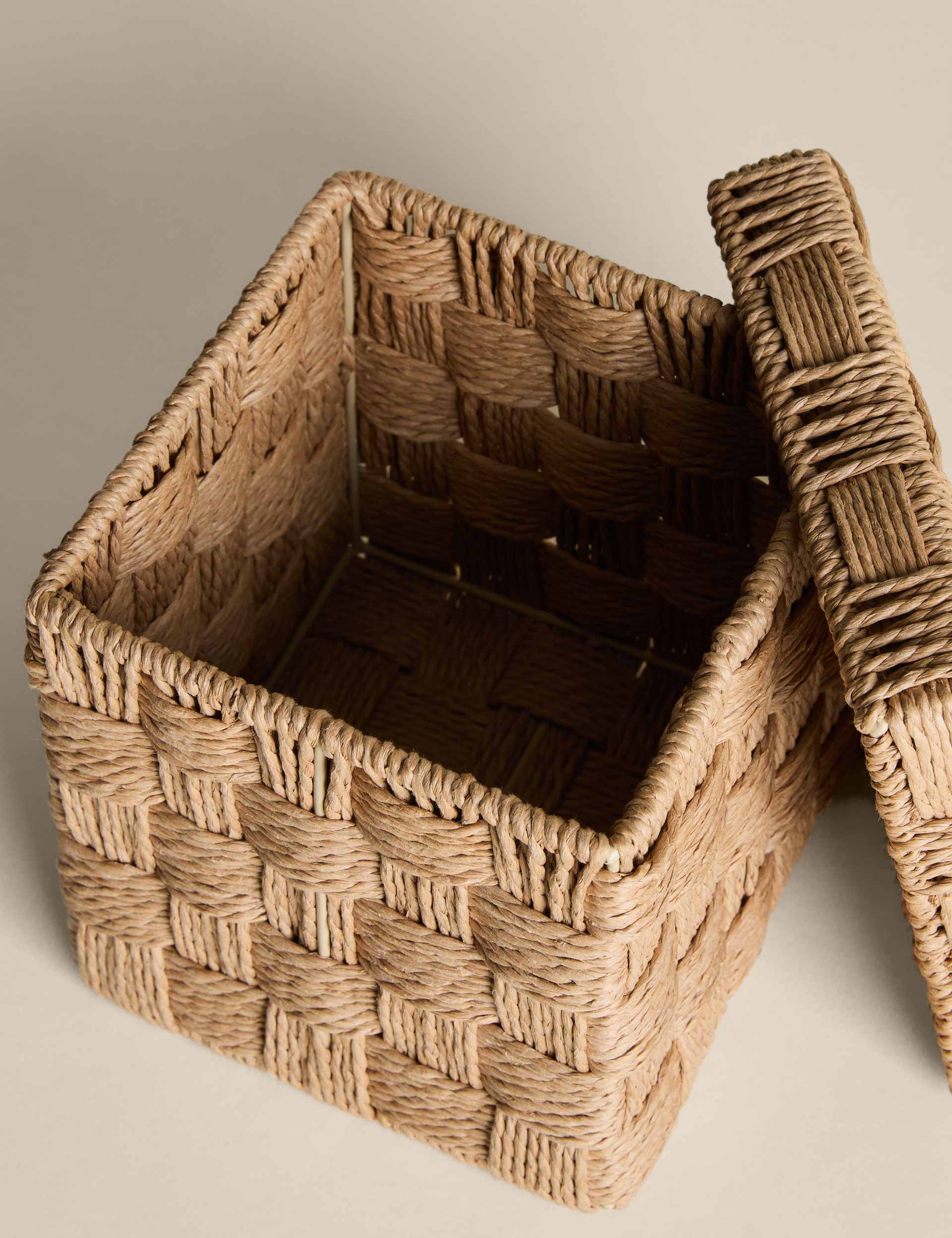 Woven jute small square storage box with lid, UK version