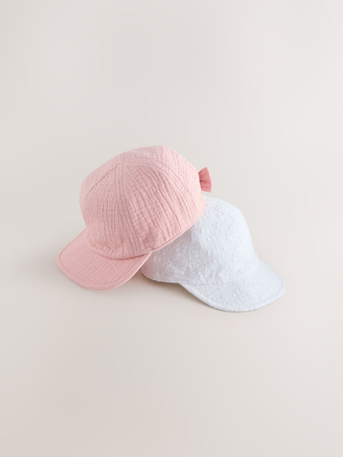 Baby hats pink and white broderie bow back 2 pack, UK version