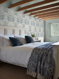 William Morris wallpaper Meadow Blackthorn 10m (British brand)