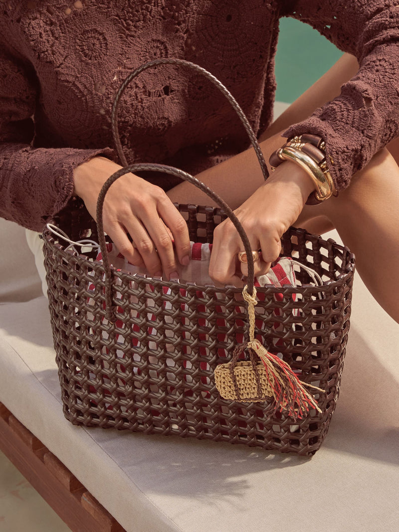 Friends Like These chocolate brown weave basket beach bag - British product
