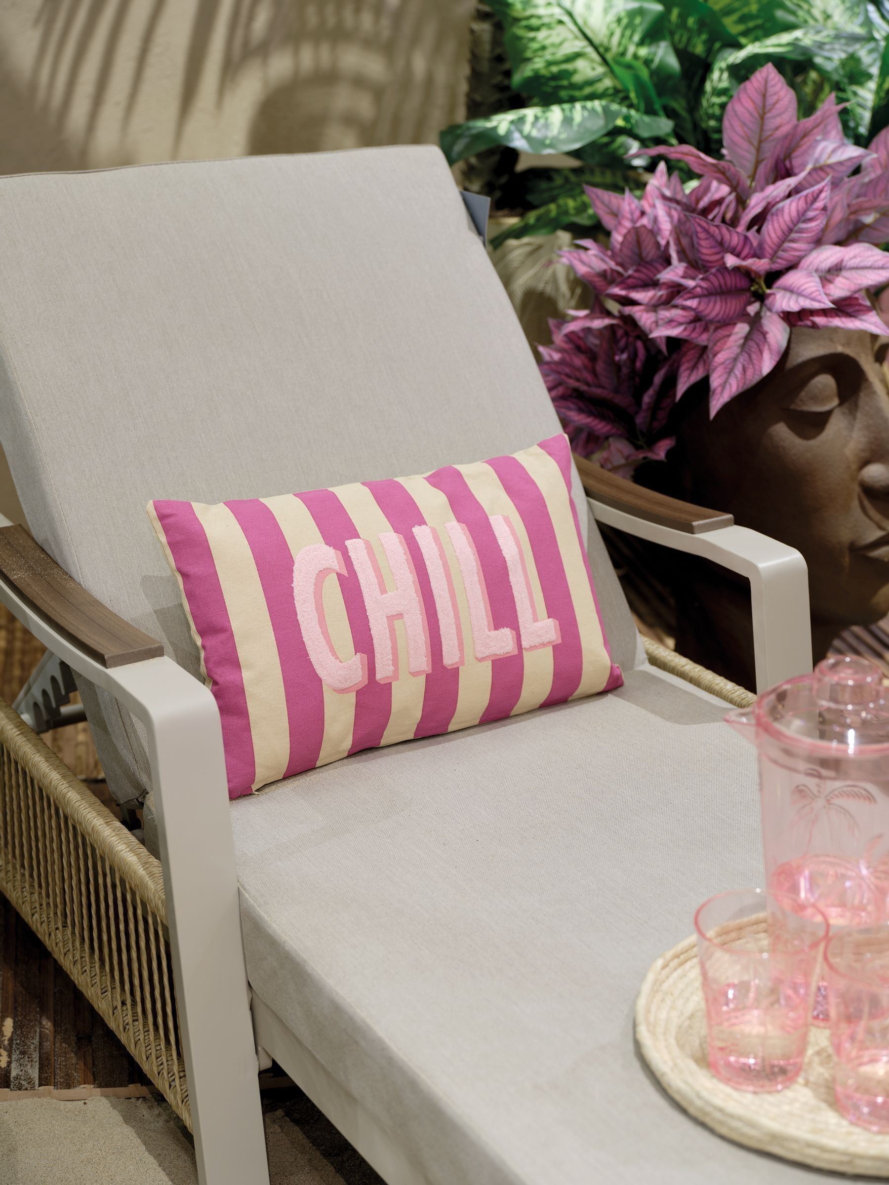 Decoris Chill Cushion 50x30x10cm (British brand)
