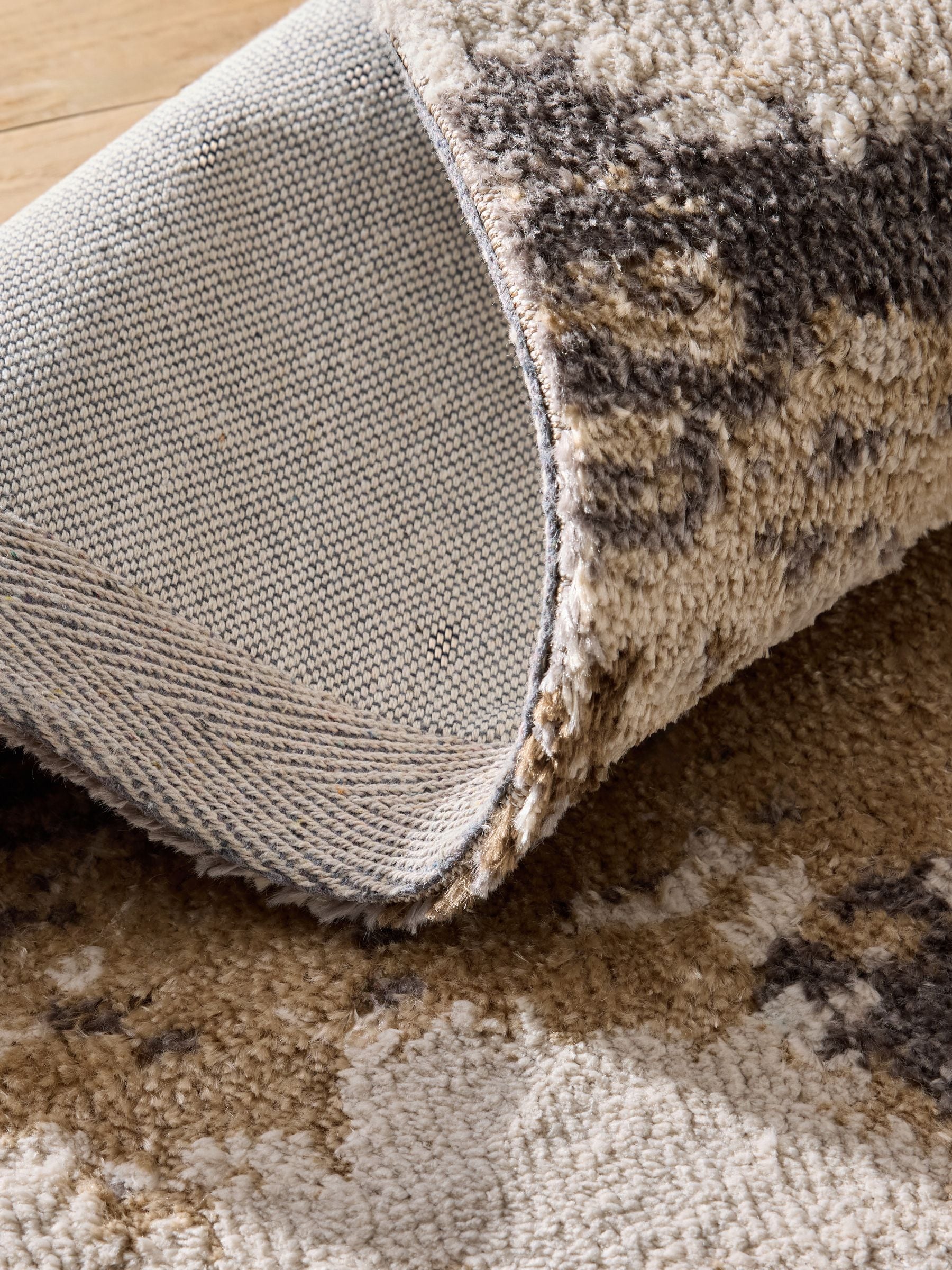 Elena abstract rug champagne gold neutral tones (British brand)