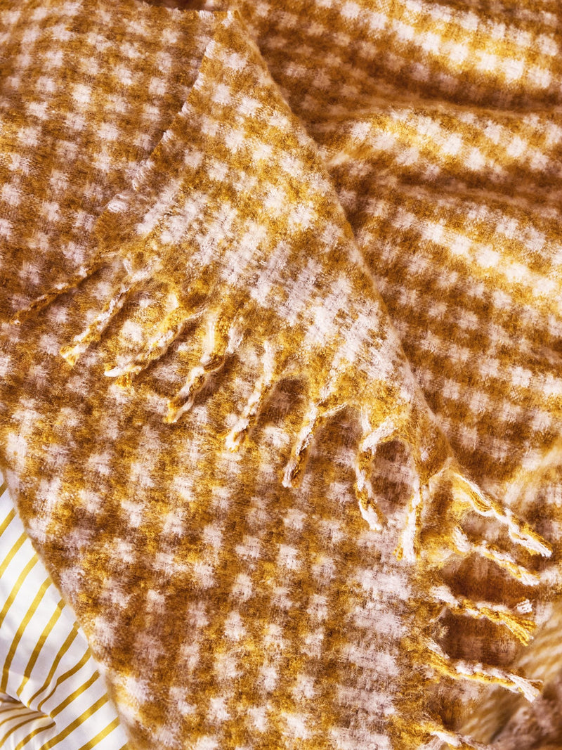 FatFace ochre gingham throw 180x130cm, imported from the UK