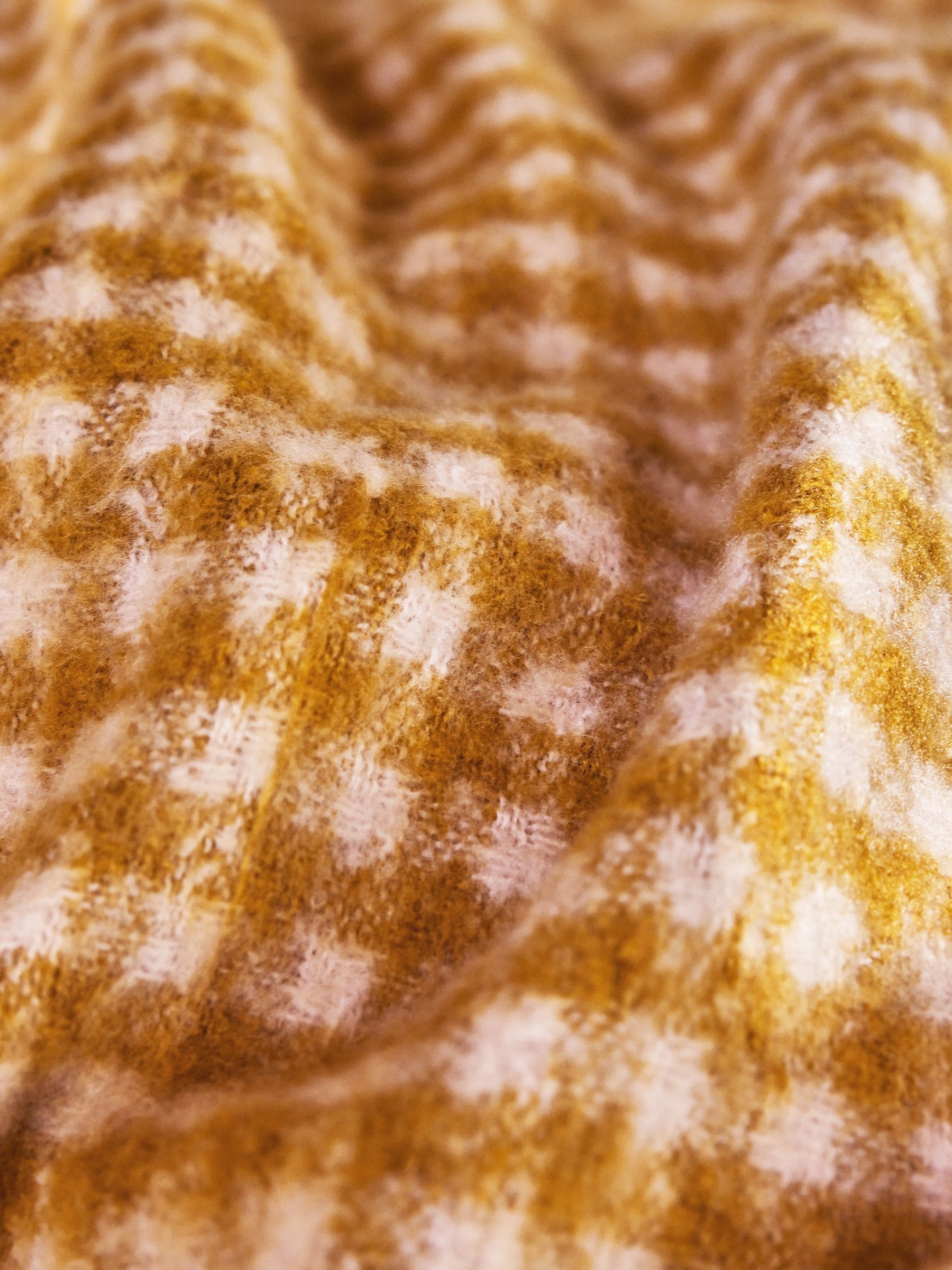 FatFace ochre gingham throw 180x130cm, imported from the UK