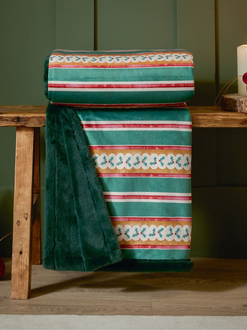 Furn Green Christmas faux fur throw 180x130cm (British brand)