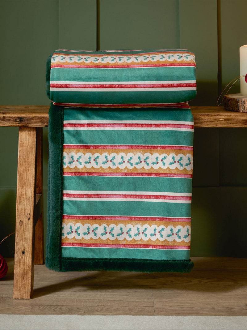 Furn Green Christmas faux fur throw 180x130cm (British brand)