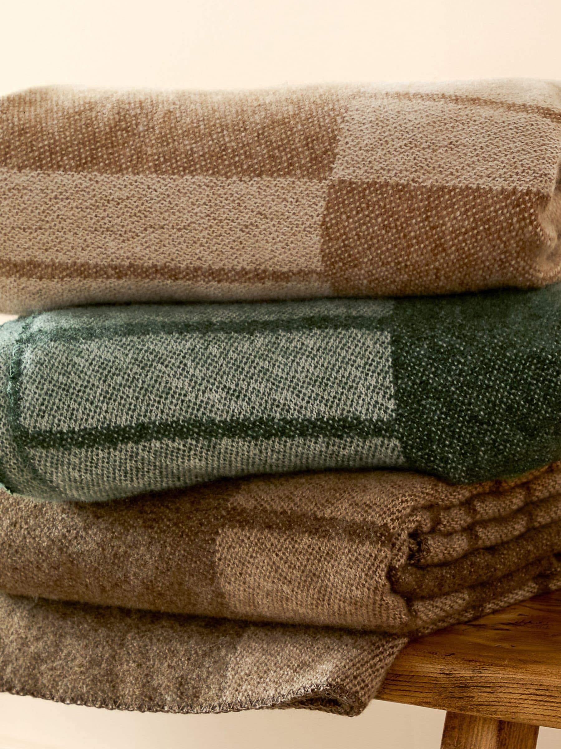 Yard Moss Harlech woven throw 180cm x 130cm, imported from the UK
