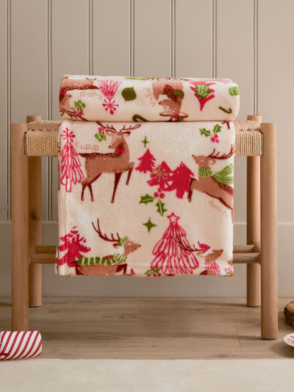 Duvet Day Christmas sleigh team fleece throw 150x130cm (British brand)