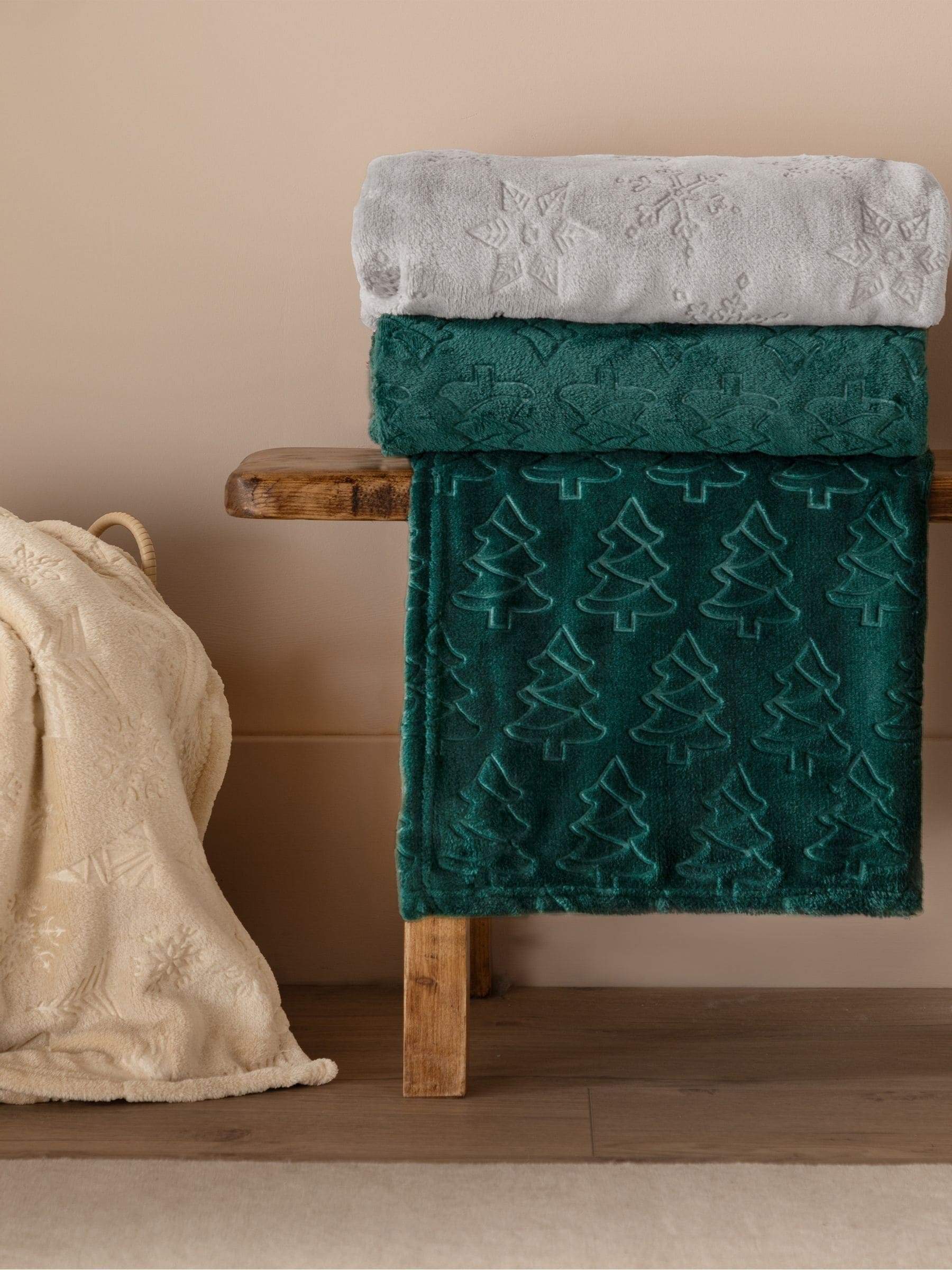 Furn Emerald Green Christmas Festive Trees Fleece Throw