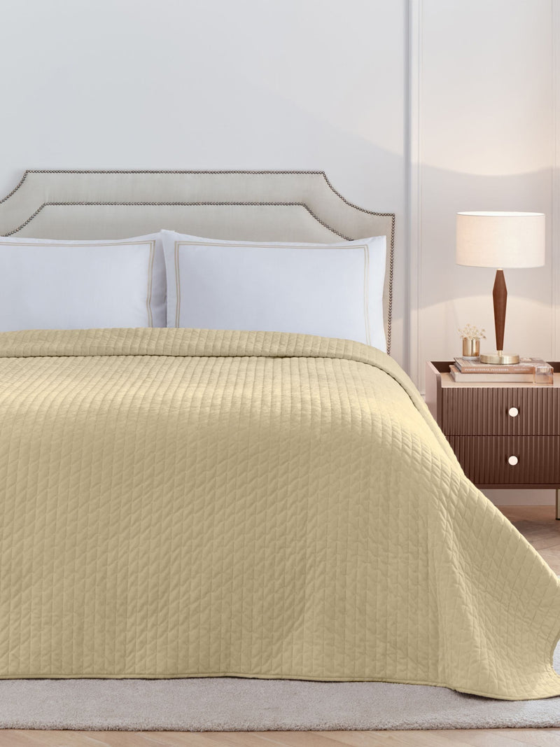 Paoletti Black Henley Pin-Cord Bedspread