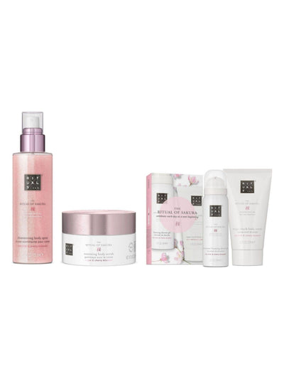 Next Rituals The Ritual of Sakura Kroppsskrubb Shimmer Spray og Kroppspleie Duo Gavesett - Kjøp online hos McGrocer