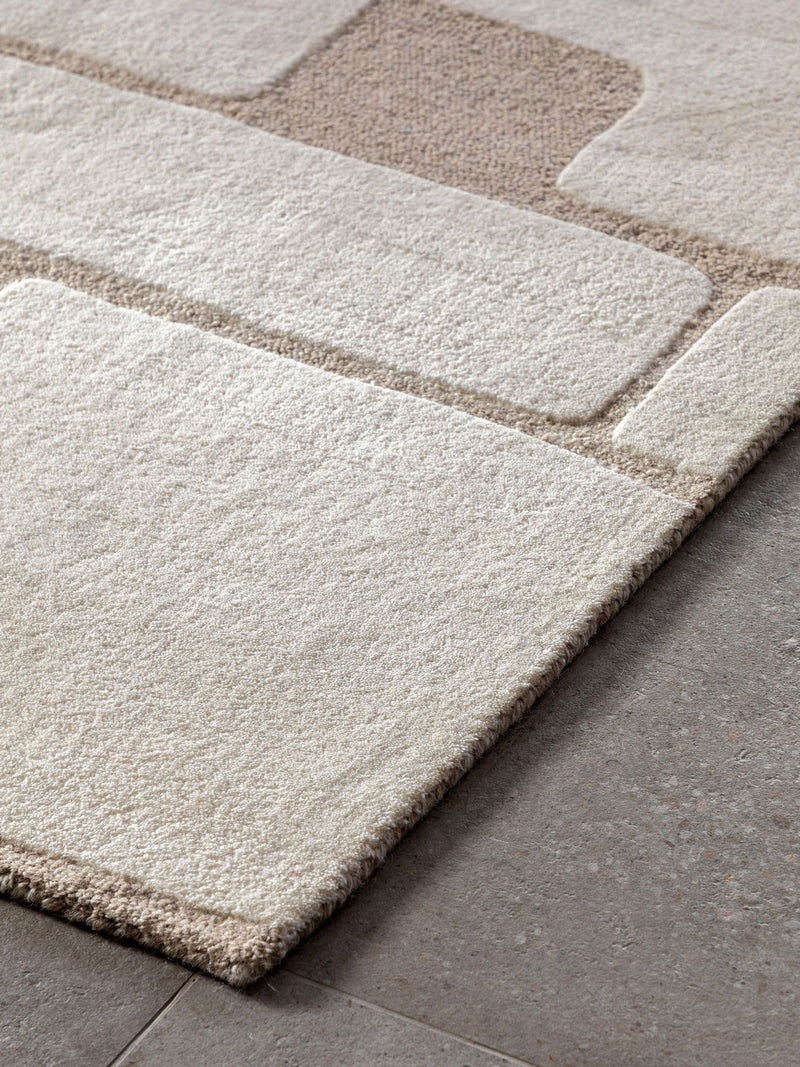 Gallery Home white Denver tufted graphic rug 200x290cm, UK version