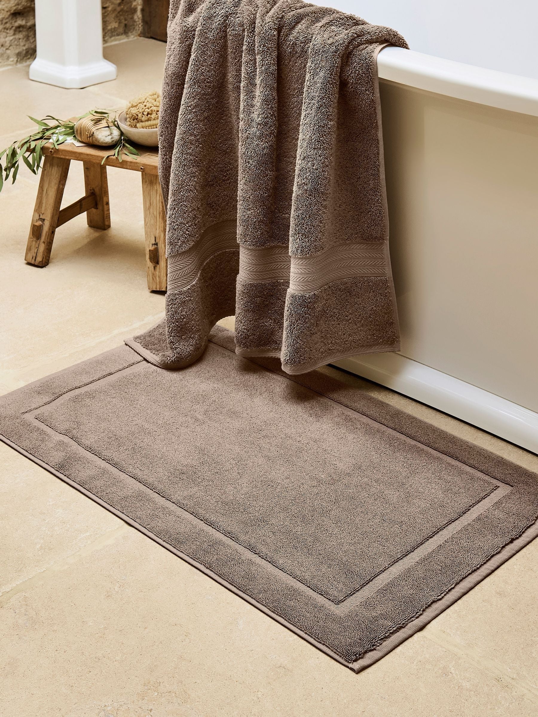 Christy Renaissance Dove Grey 100% Cotton Bath Mat 52cm x 90cm