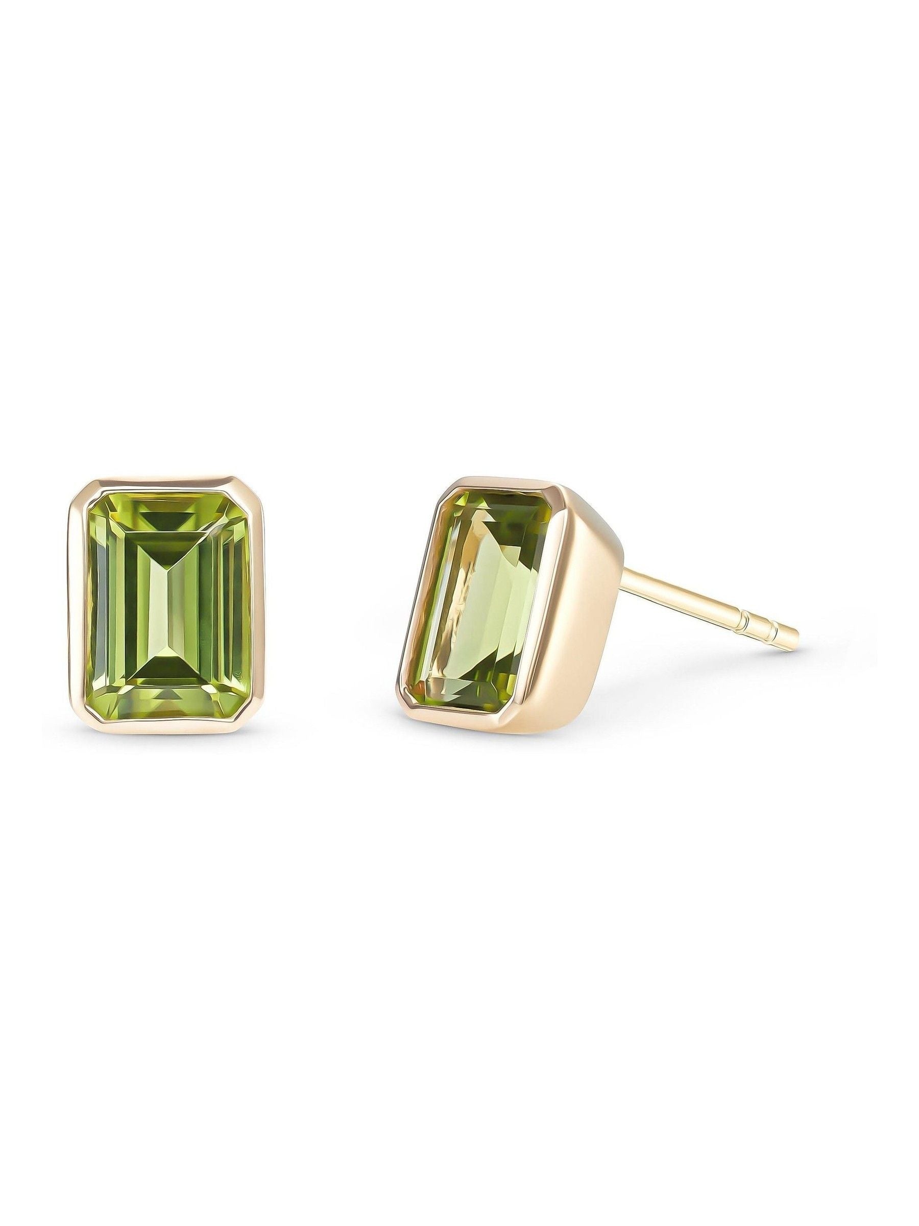 Beaverbrooks peridot stud earrings 6mm - British product