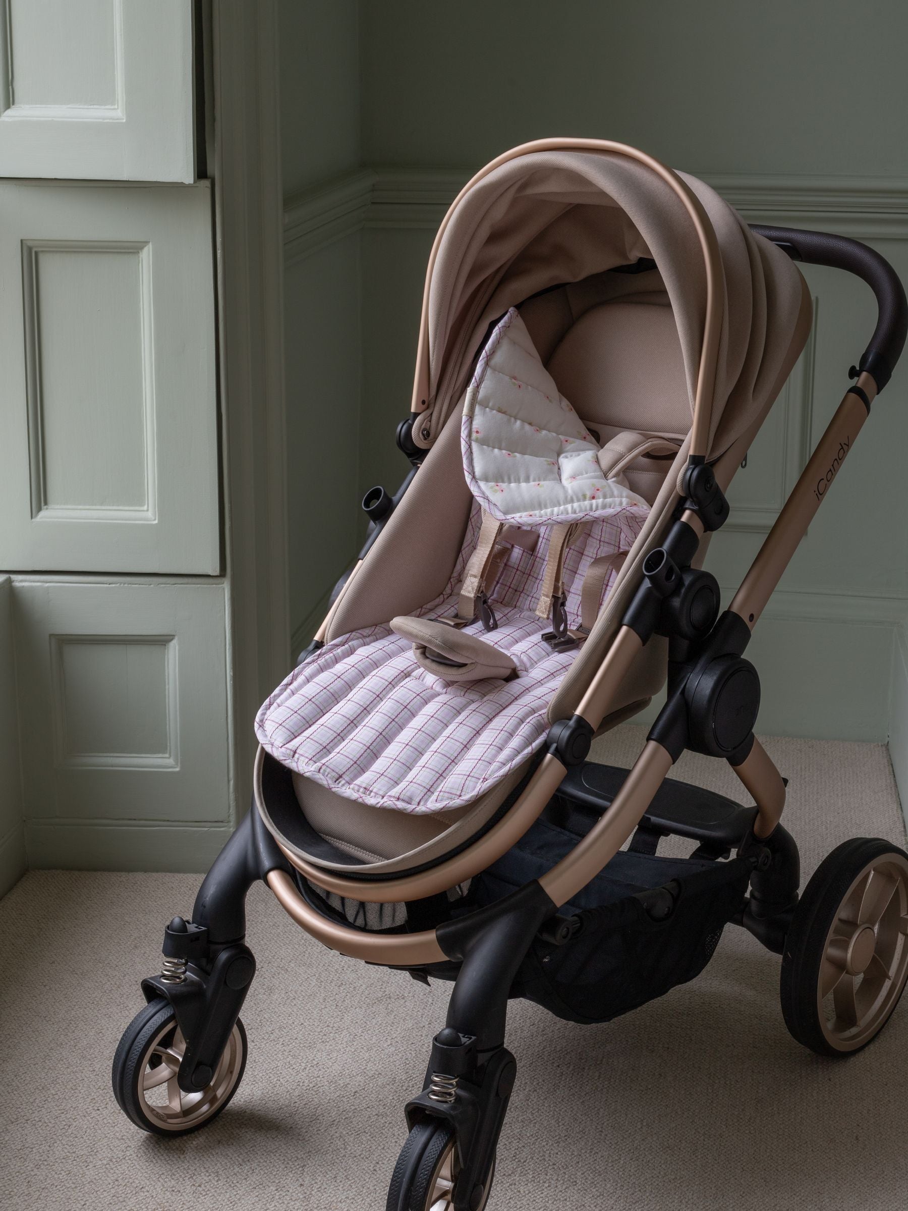 Avery Row Anemone reversible pram liner 78x32cm (British brand)