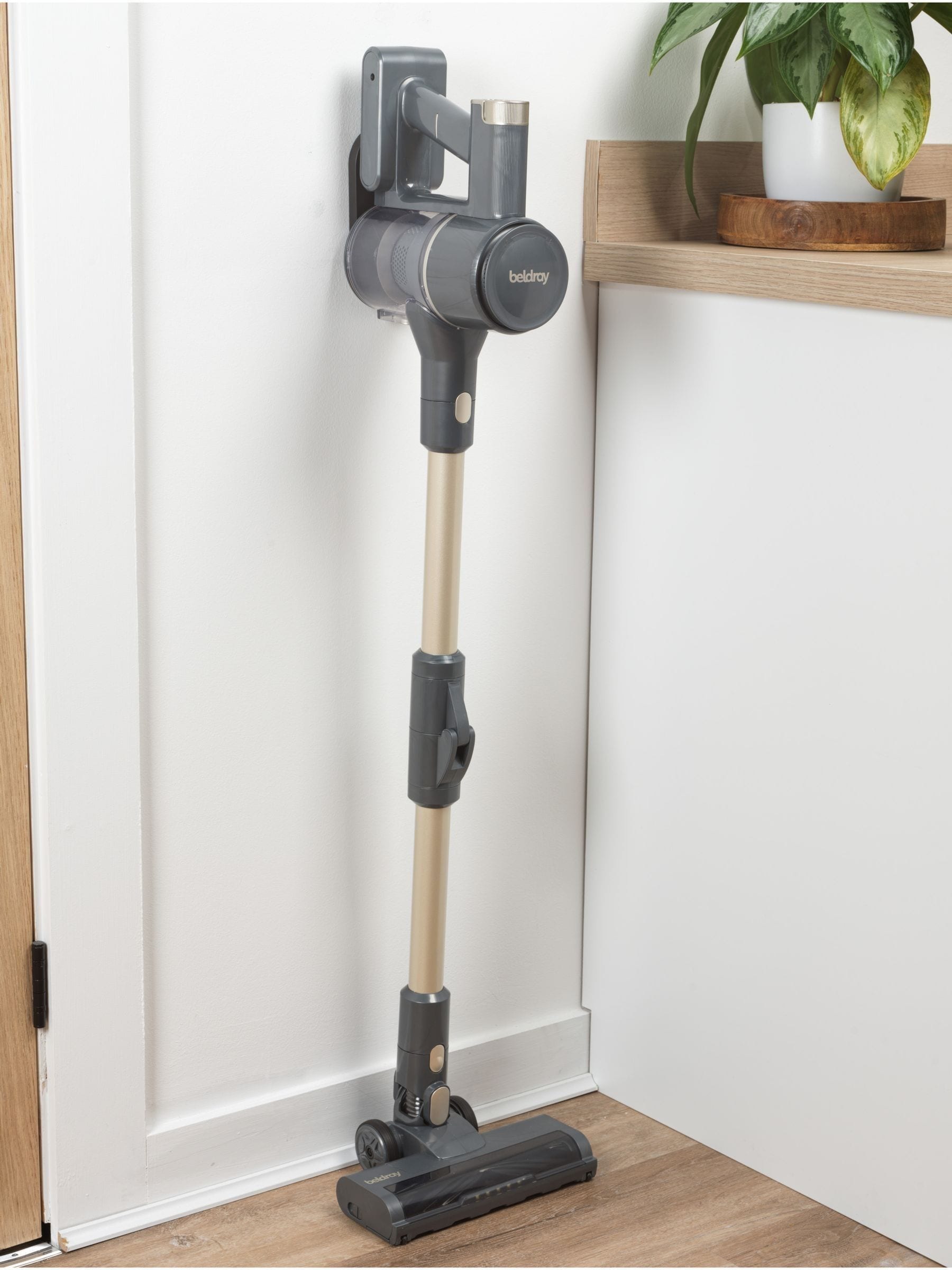 Beldray Blue AirRapid Flex cordless vacuum - British product