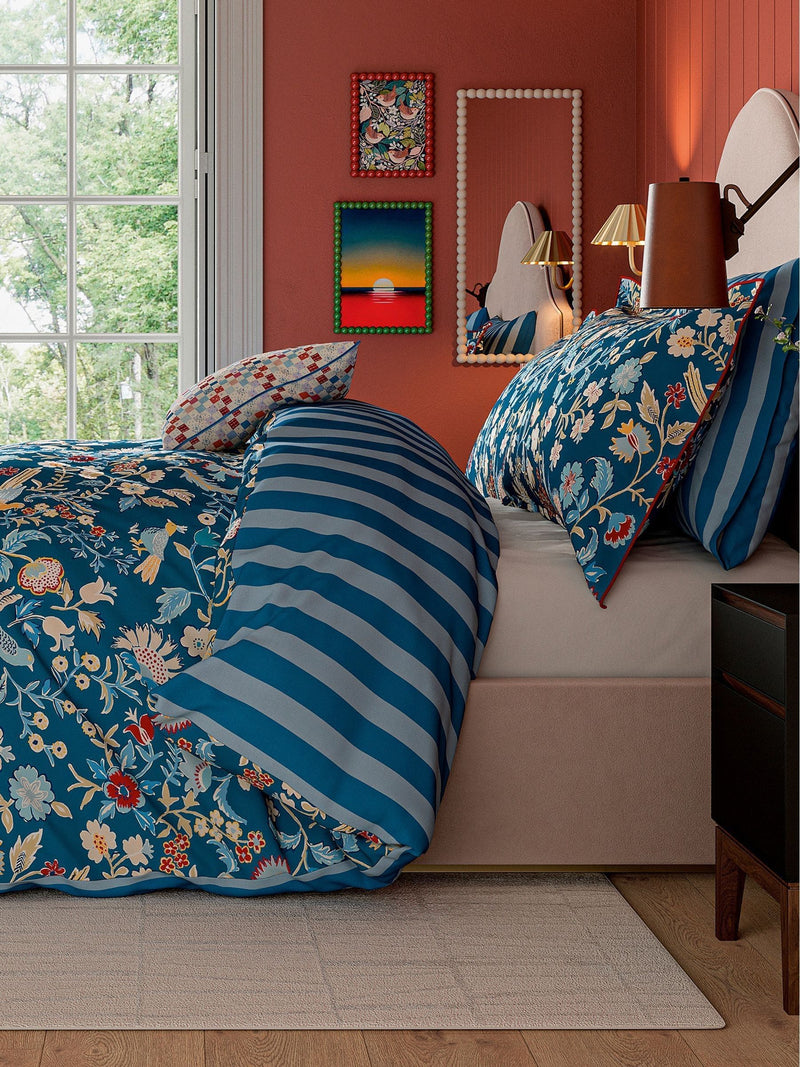 Land & Shore Blue Red Seaforde duvet set, UK version