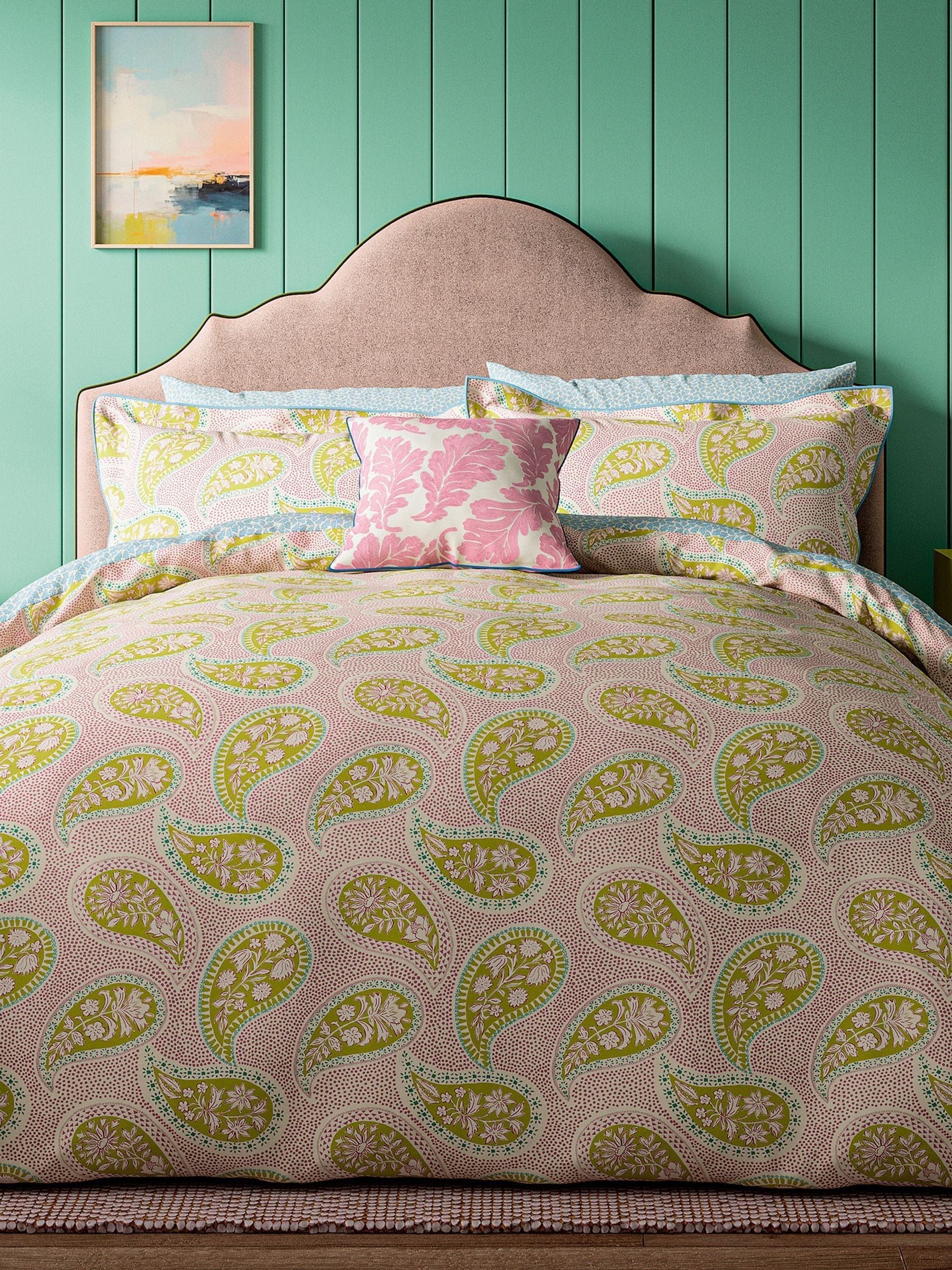 Land & Shore Multi Melody duvet set, UK version